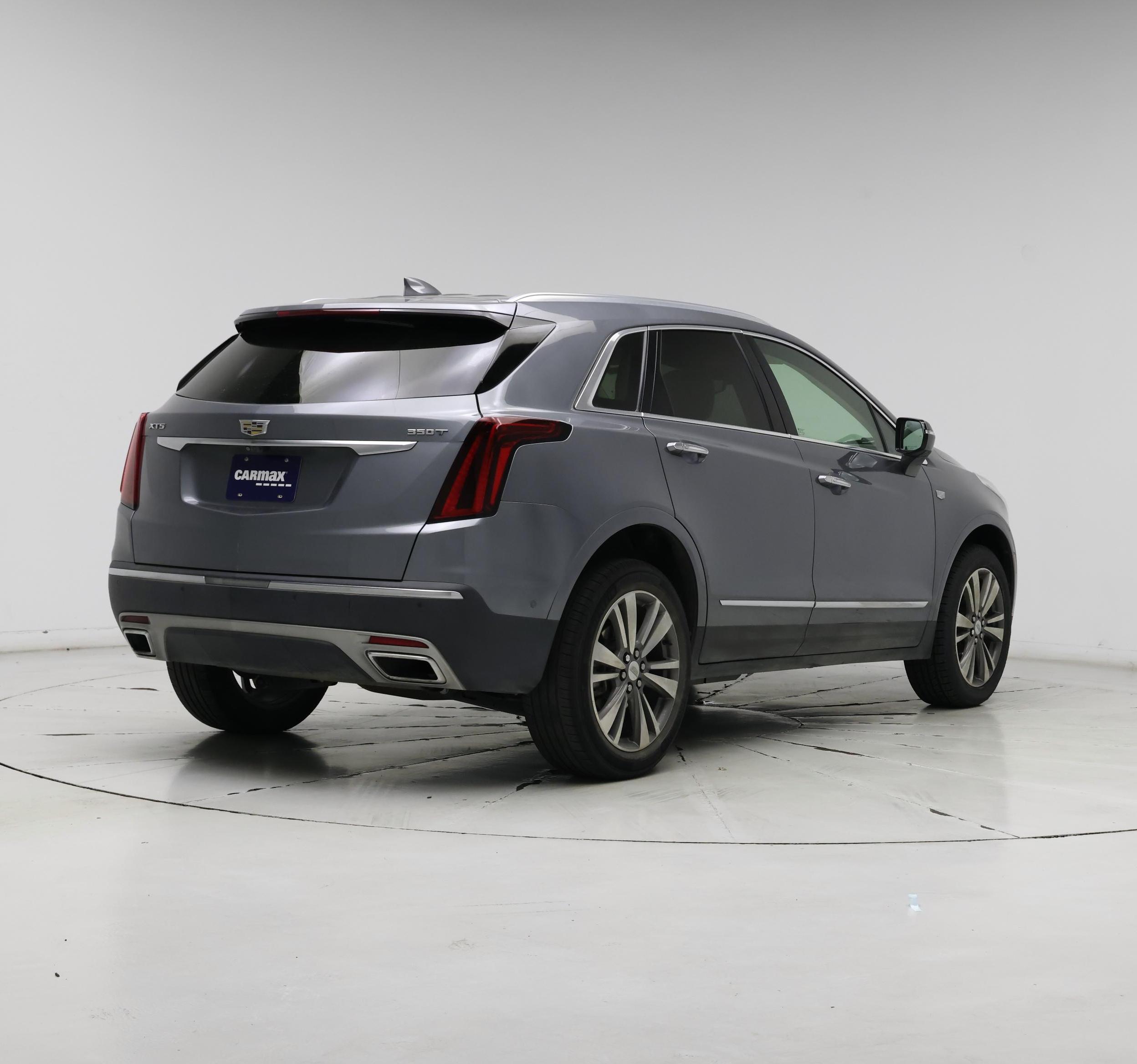 Thumbnail: 2021 Cadillac XT5 - 8
