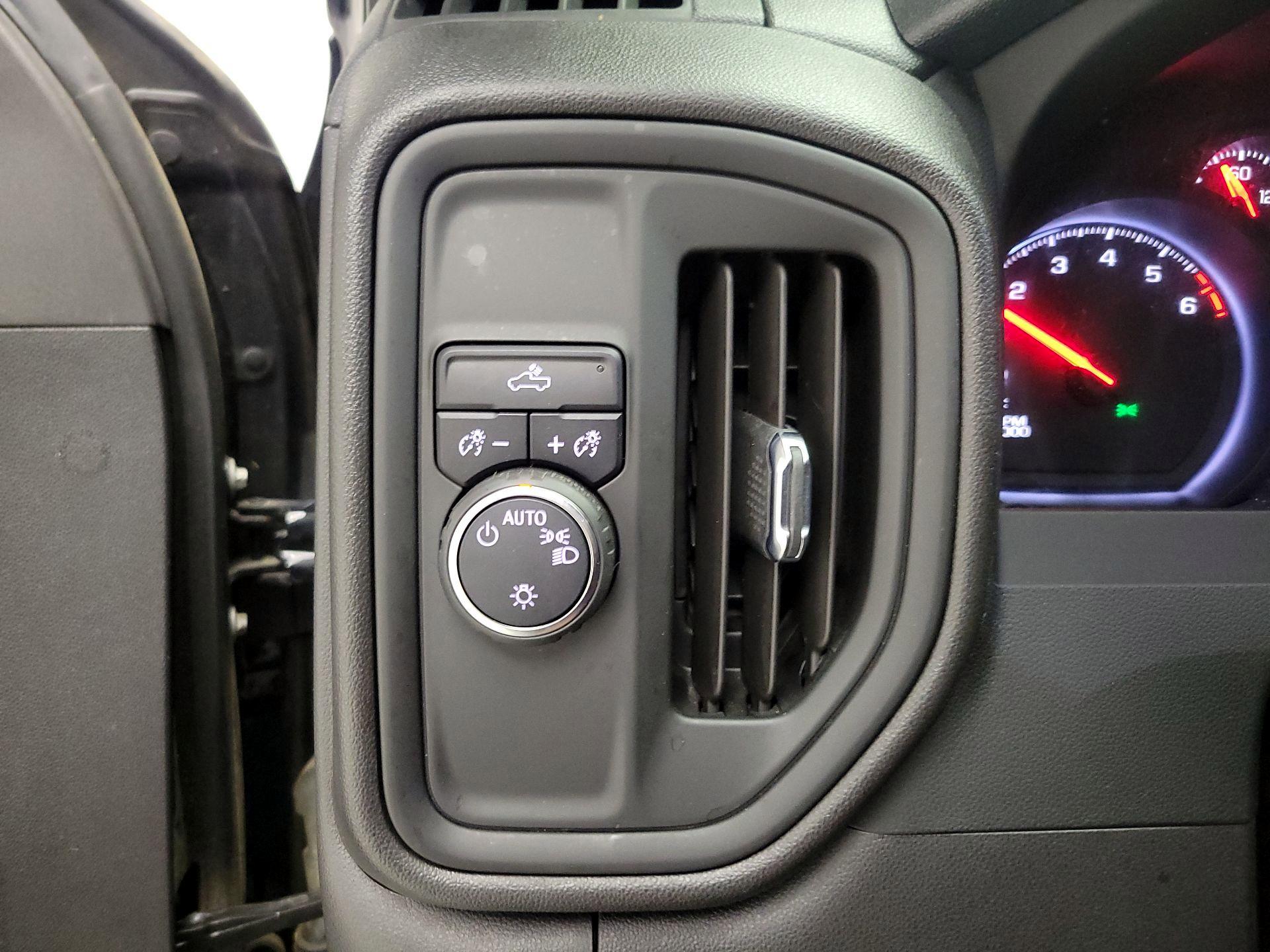 Thumbnail: 2022 Chevrolet Silverado 1500 - 13