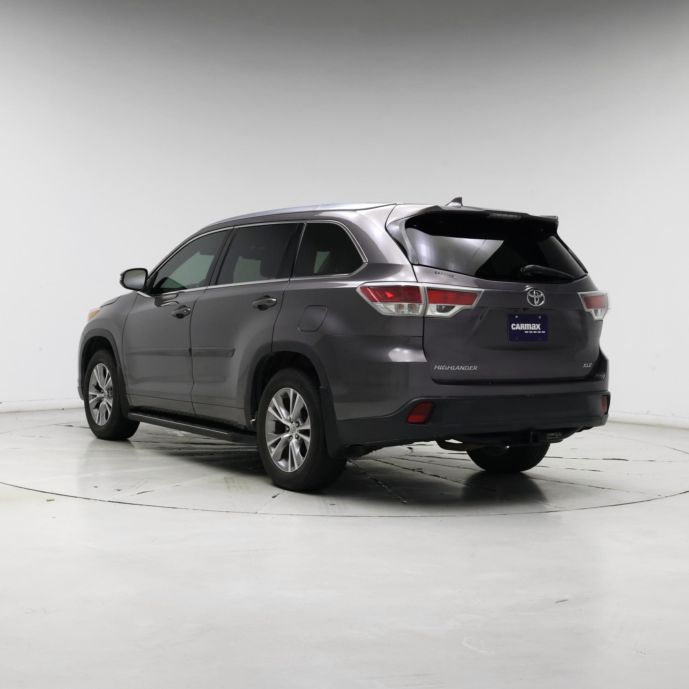 Thumbnail: 2015 Toyota Highlander - 2