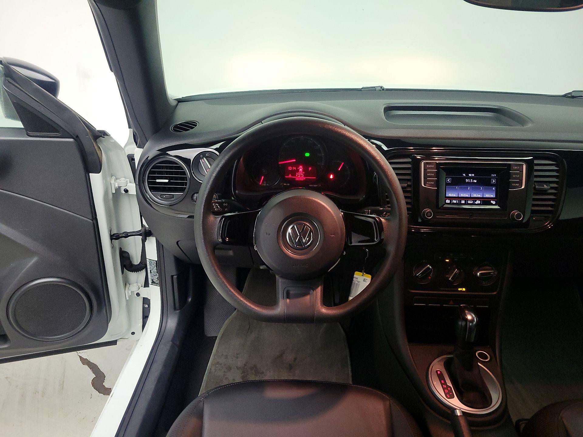 Thumbnail: 2017 Volkswagen Beetle - 10