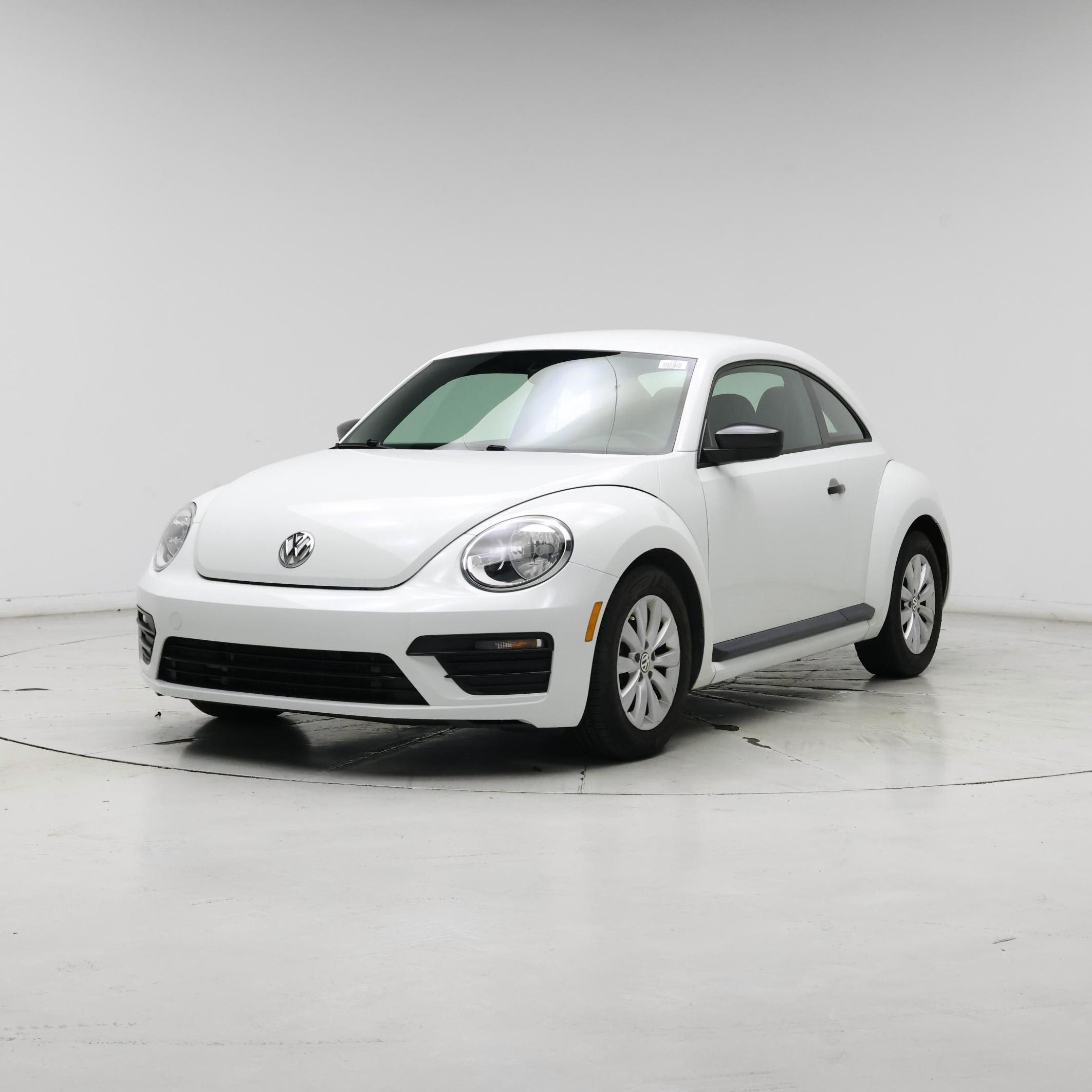 Thumbnail: 2017 Volkswagen Beetle - 4