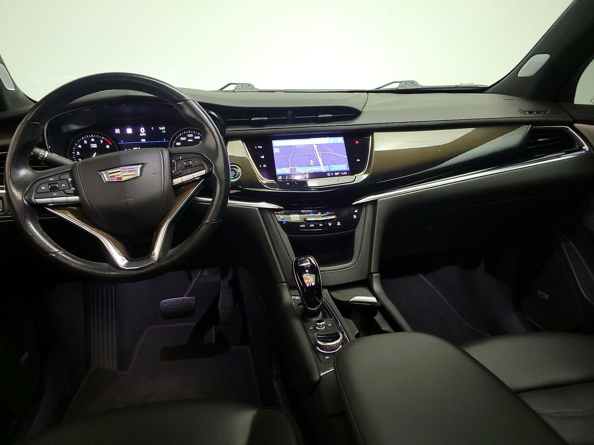 Thumbnail: 2022 Cadillac XT6 - 9