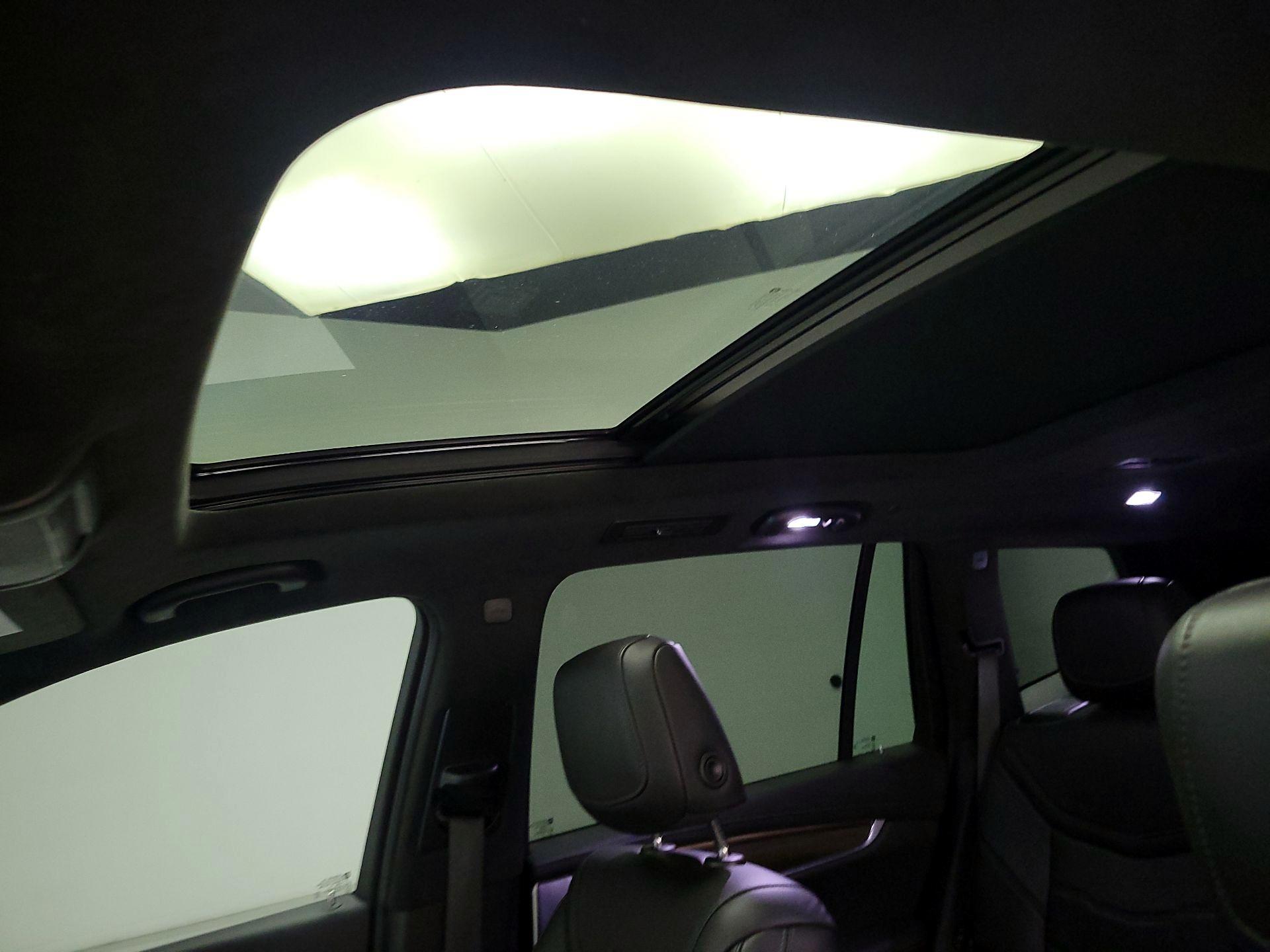 Thumbnail: 2022 Cadillac XT6 - 20