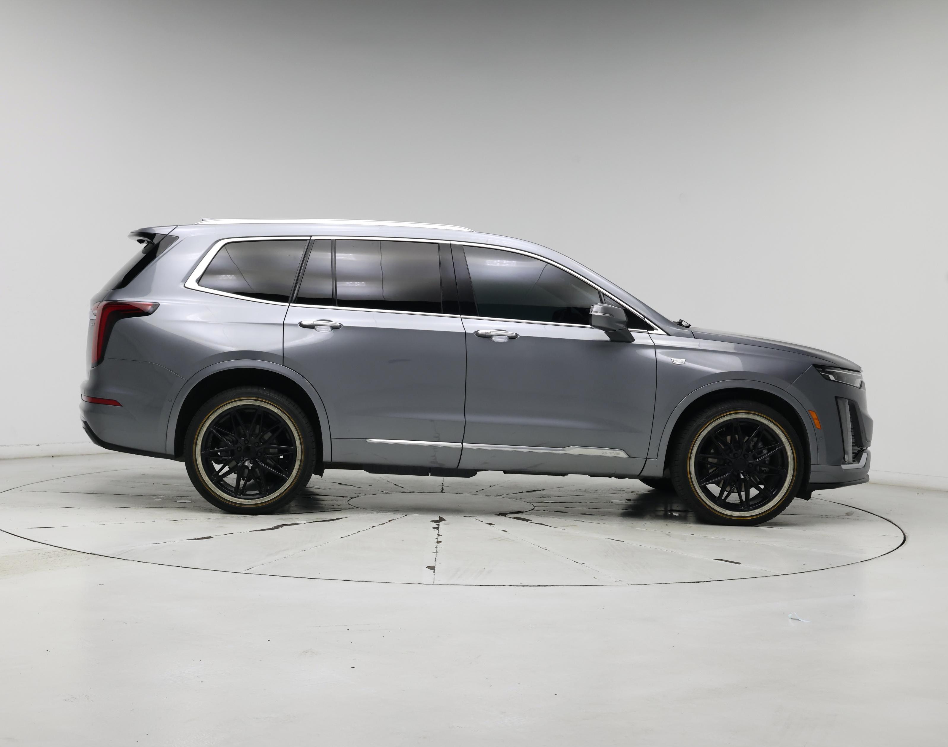 Thumbnail: 2022 Cadillac XT6 - 7