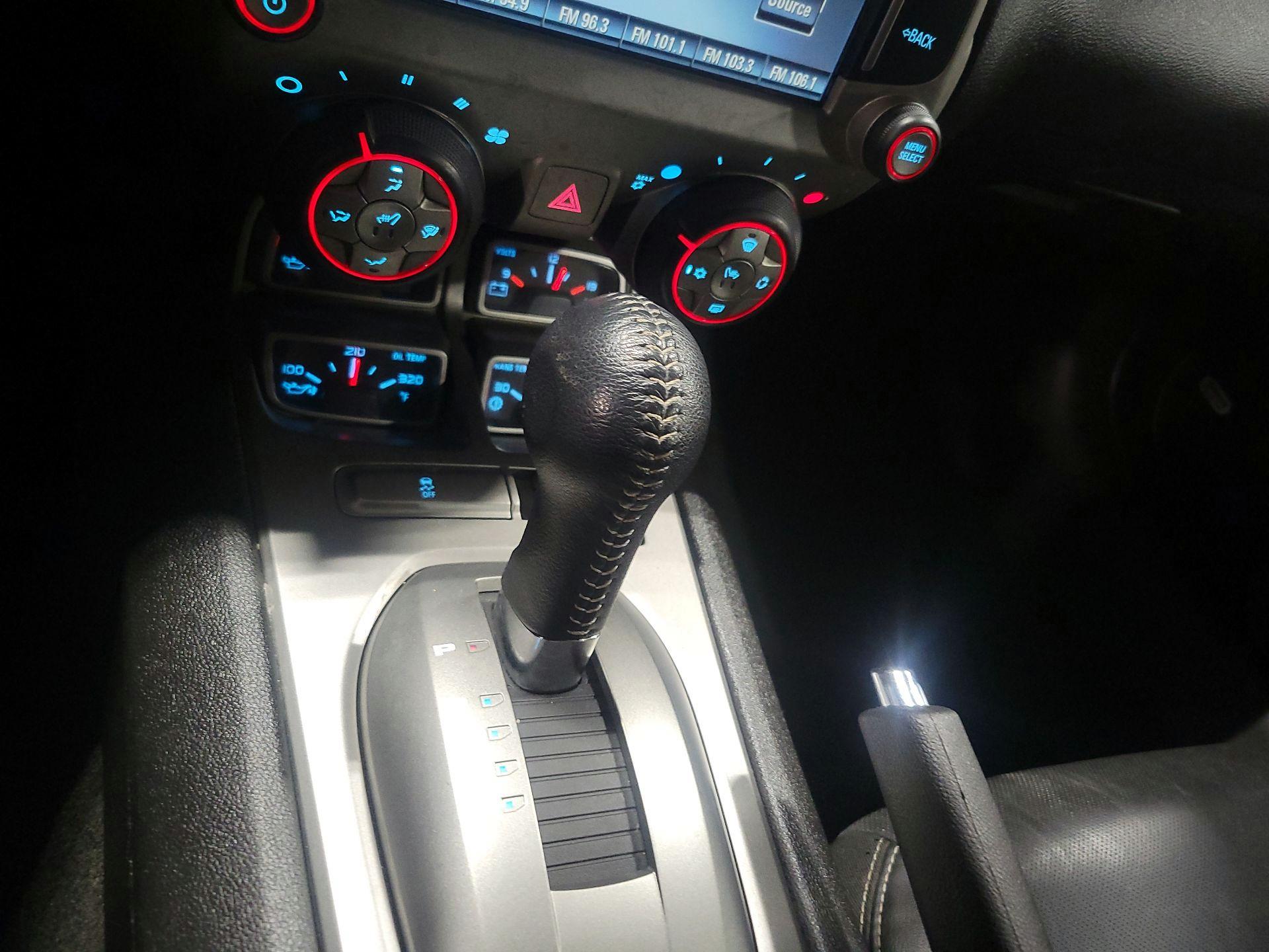 Thumbnail: 2014 Chevrolet Camaro - 16