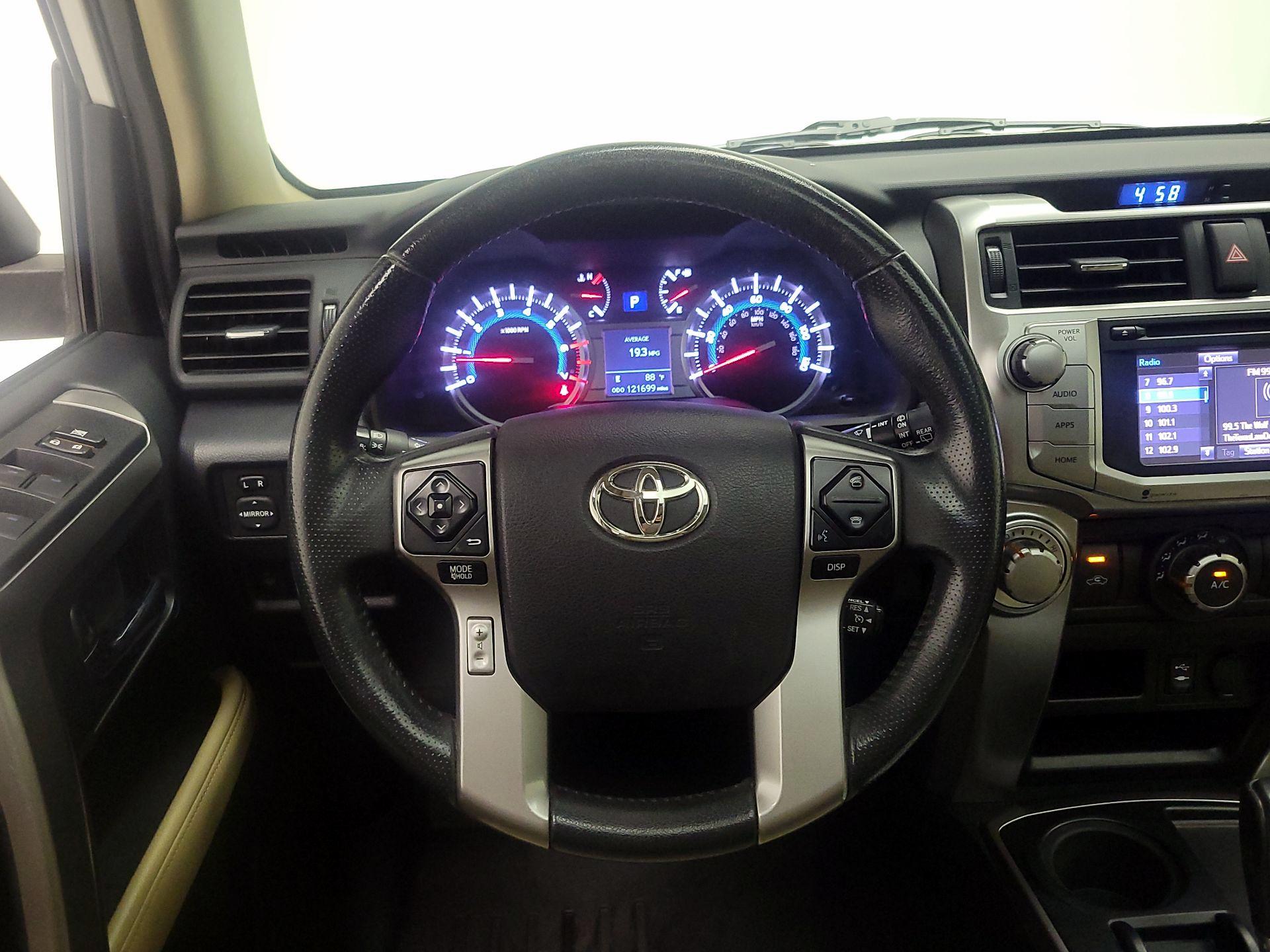 Thumbnail: 2015 Toyota 4Runner - 10