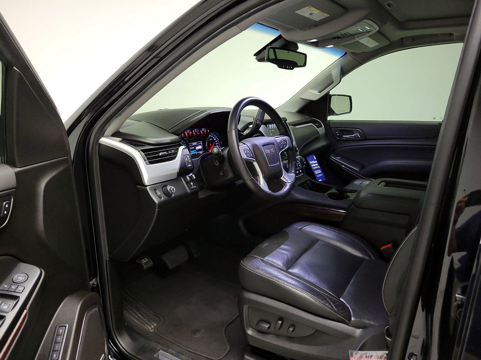 Thumbnail: 2019 GMC Yukon XL - 11
