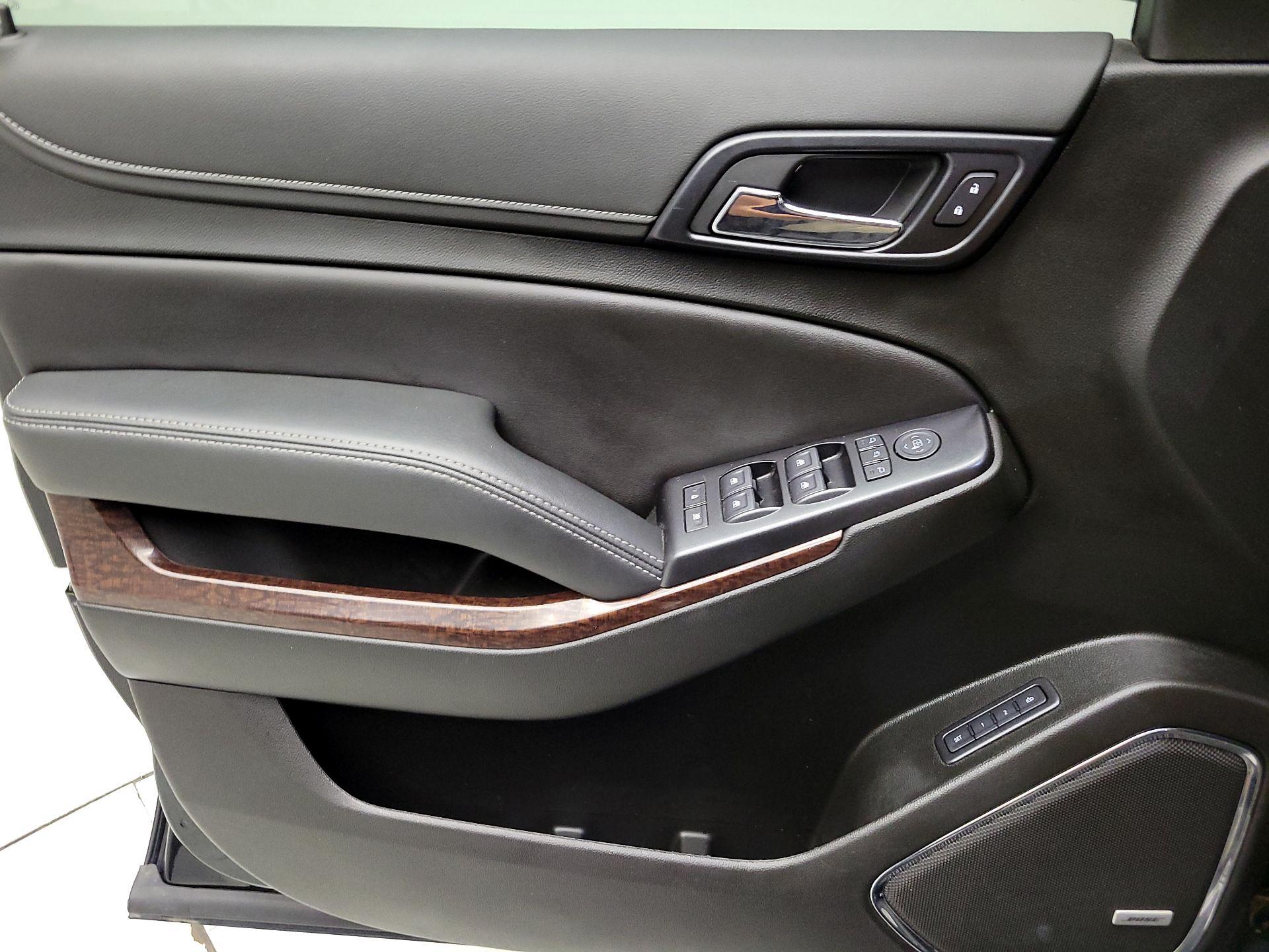 Thumbnail: 2019 GMC Yukon XL - 12