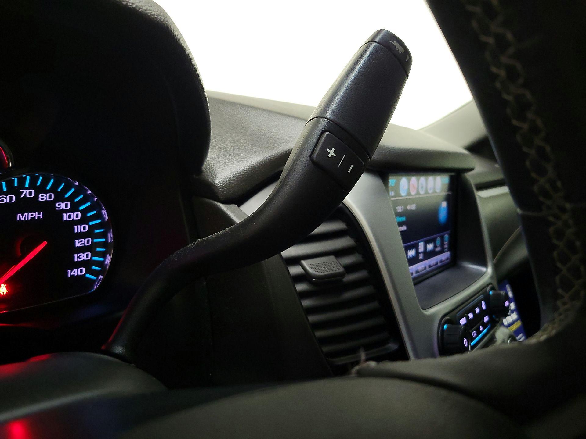 Thumbnail: 2019 GMC Yukon XL - 17