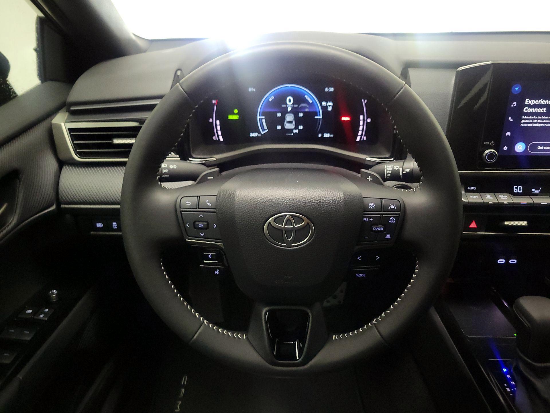 Thumbnail: 2025 Toyota Camry - 10