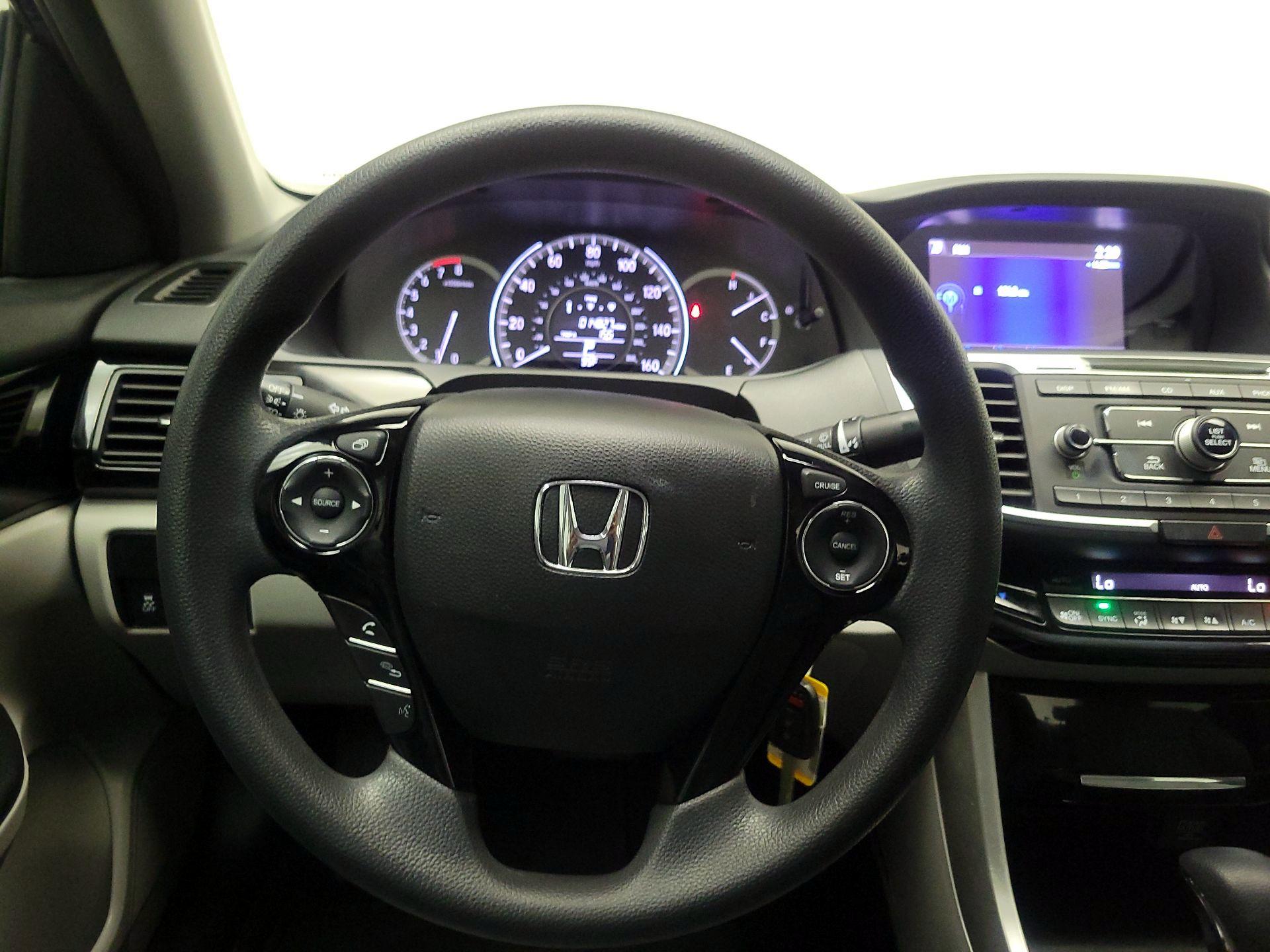 Thumbnail: 2016 Honda Accord - 9