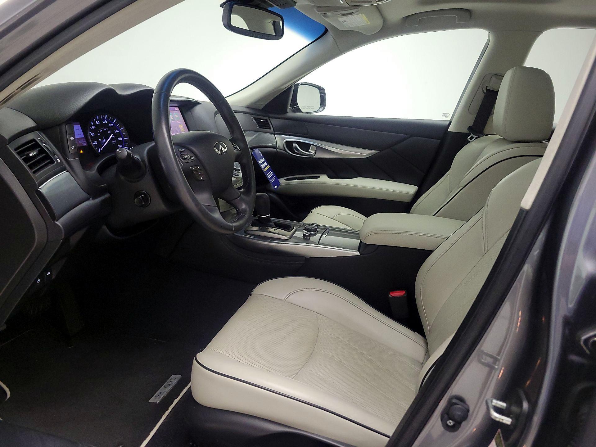 Thumbnail: 2019 INFINITI Q70 - 11