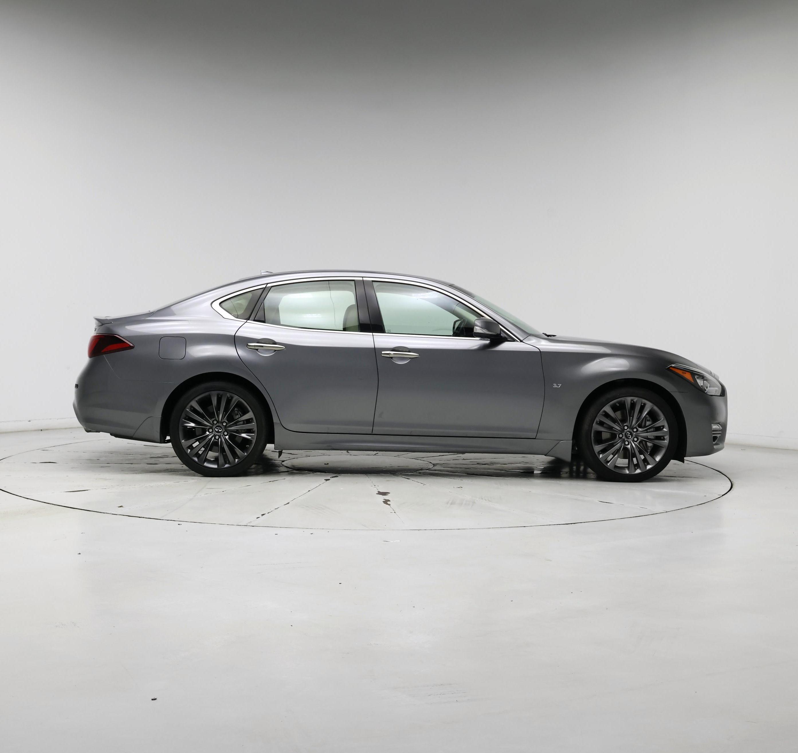 Thumbnail: 2019 INFINITI Q70 - 7