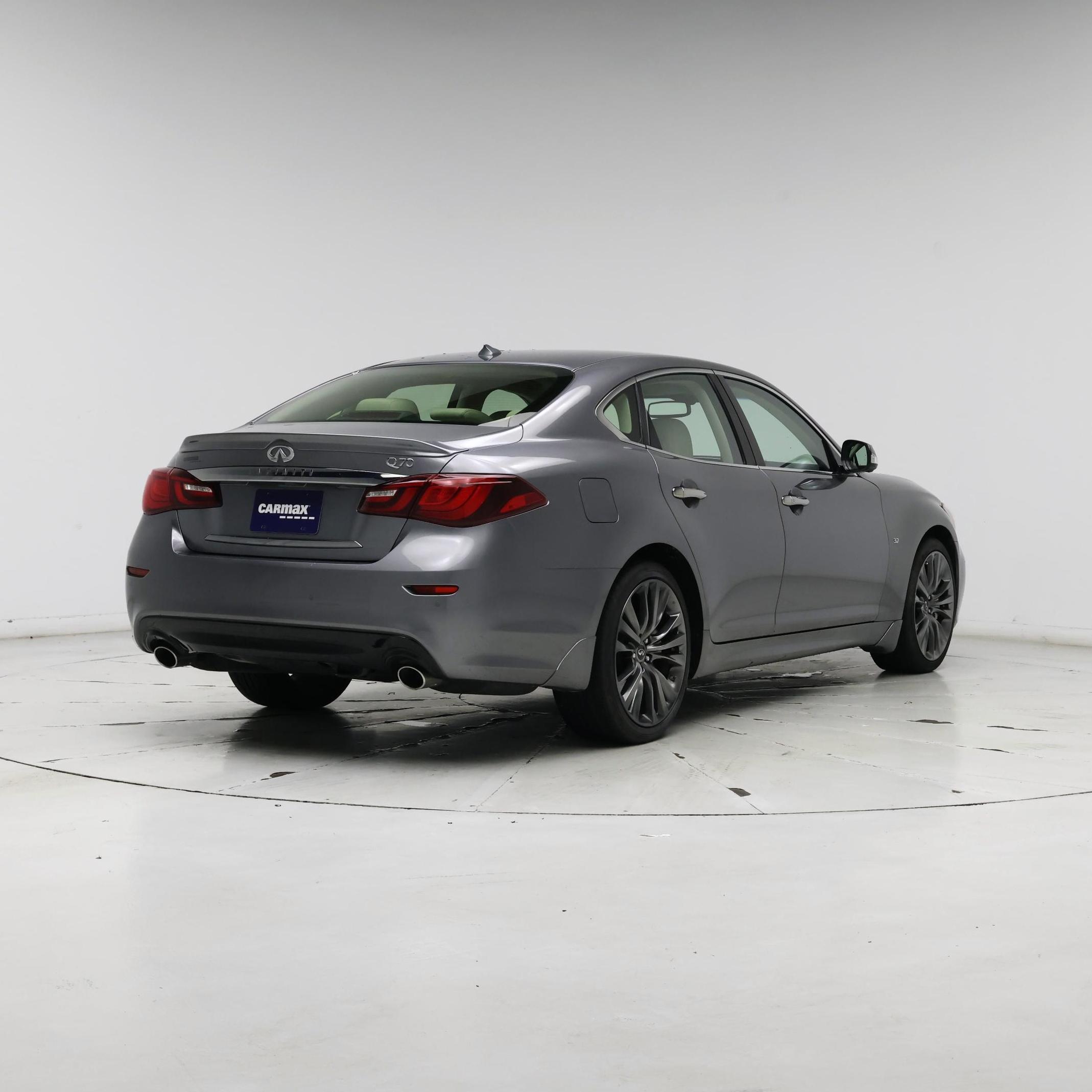 Thumbnail: 2019 INFINITI Q70 - 8