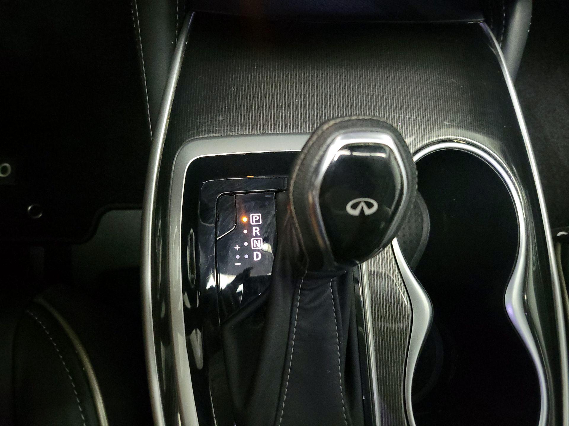 Thumbnail: 2020 INFINITI QX60 - 18