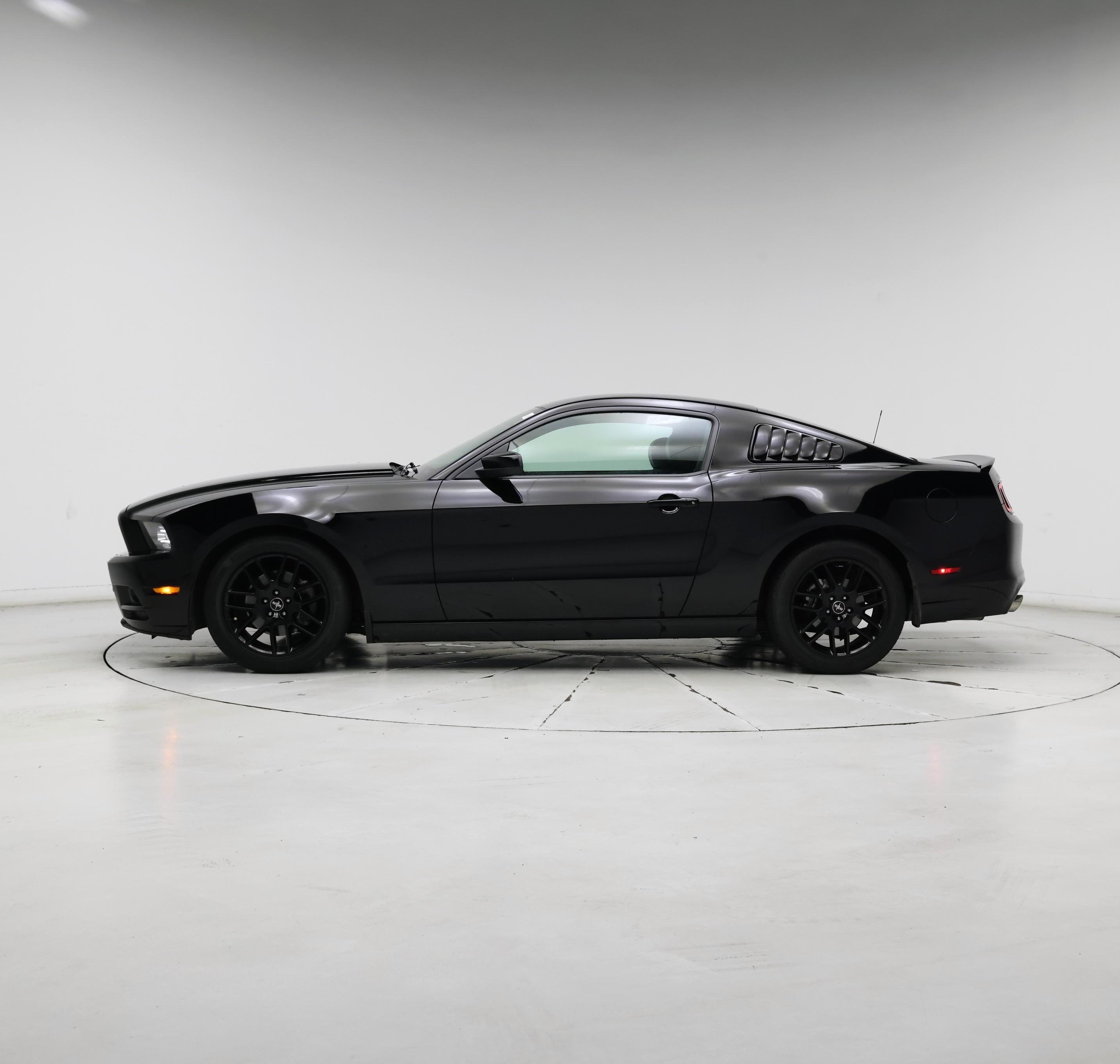 Thumbnail: 2014 Ford Mustang - 3