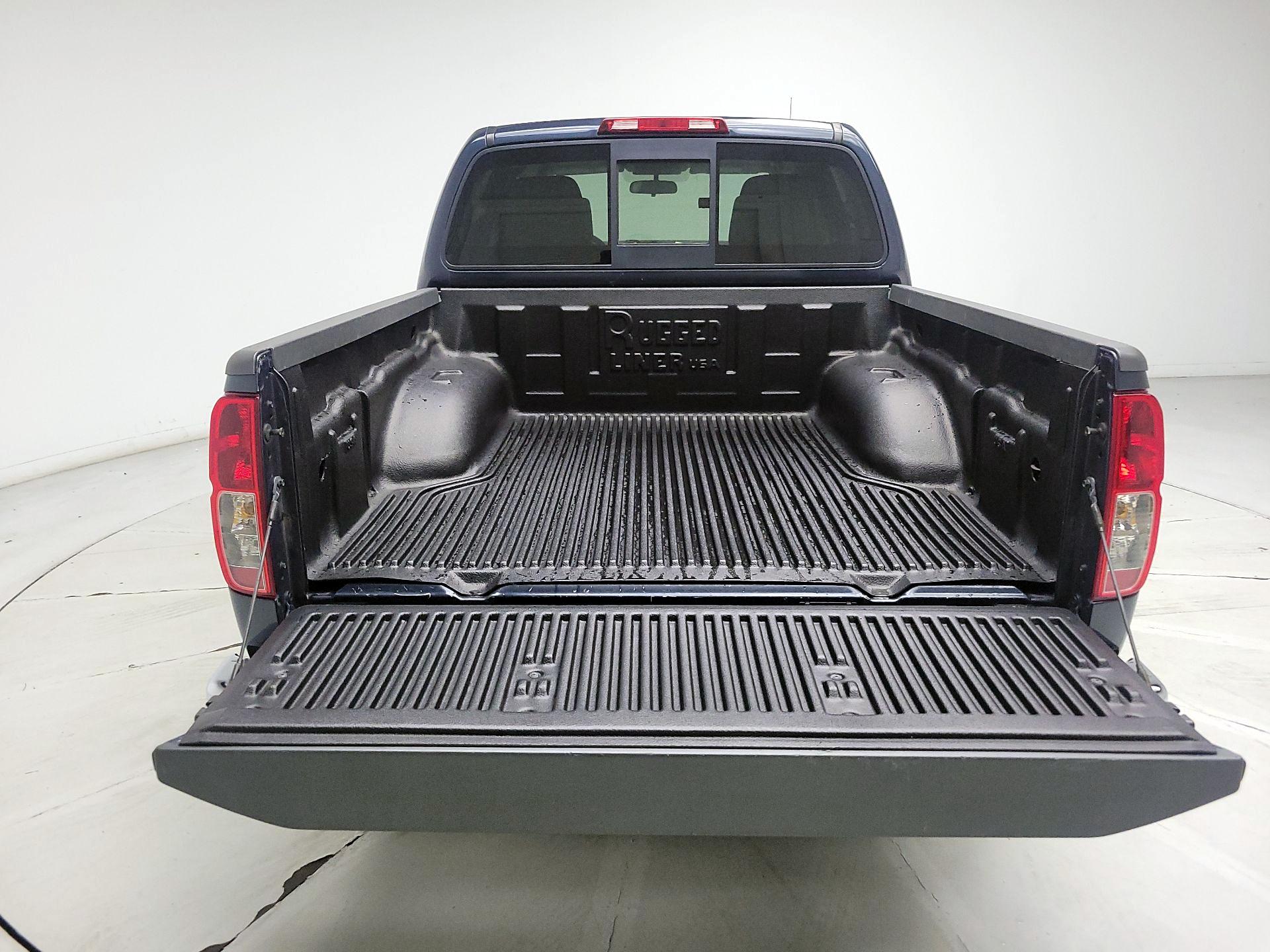 Thumbnail: 2017 Nissan Frontier - 18