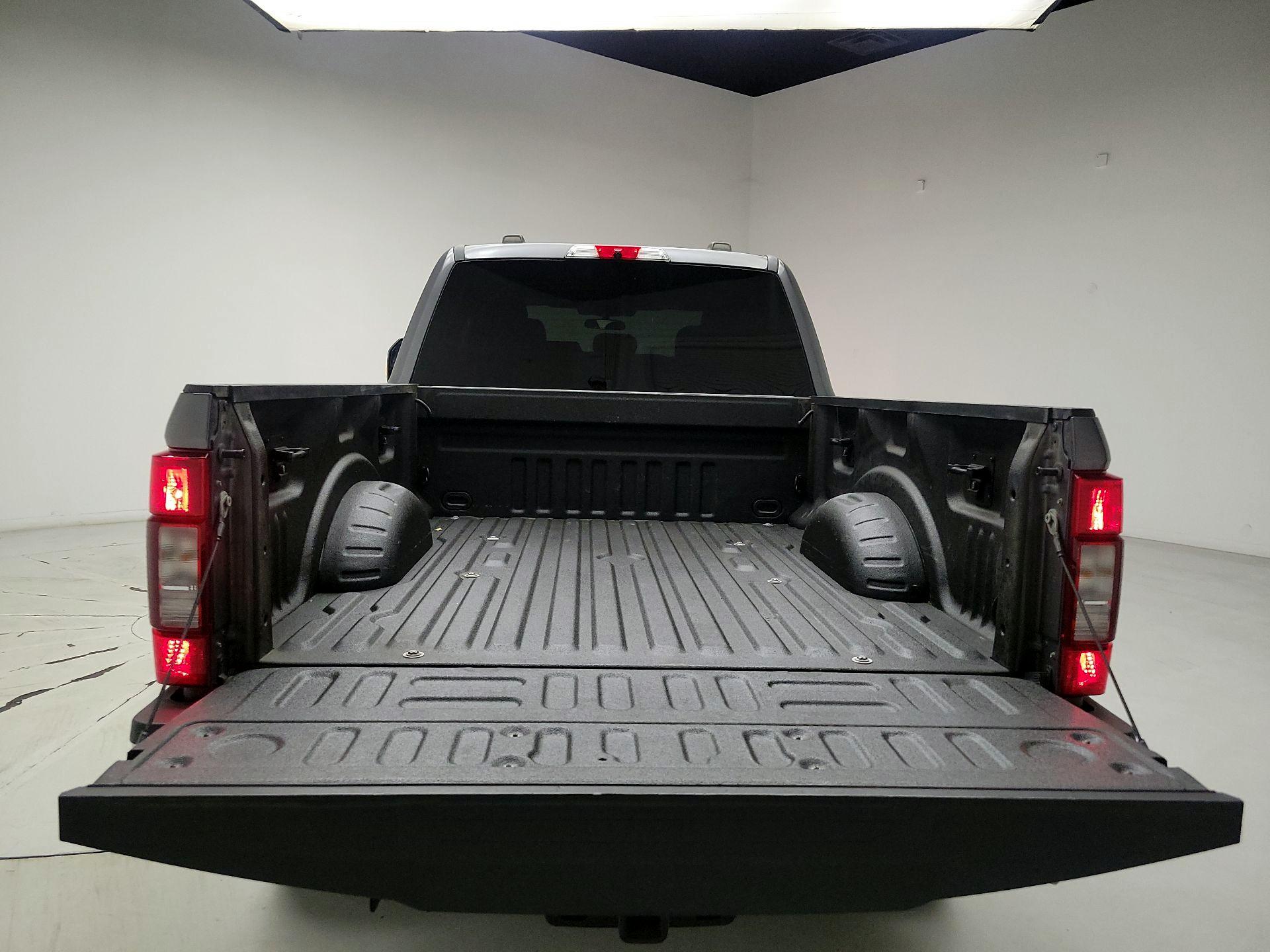 Thumbnail: 2022 Ford F-250 - 19