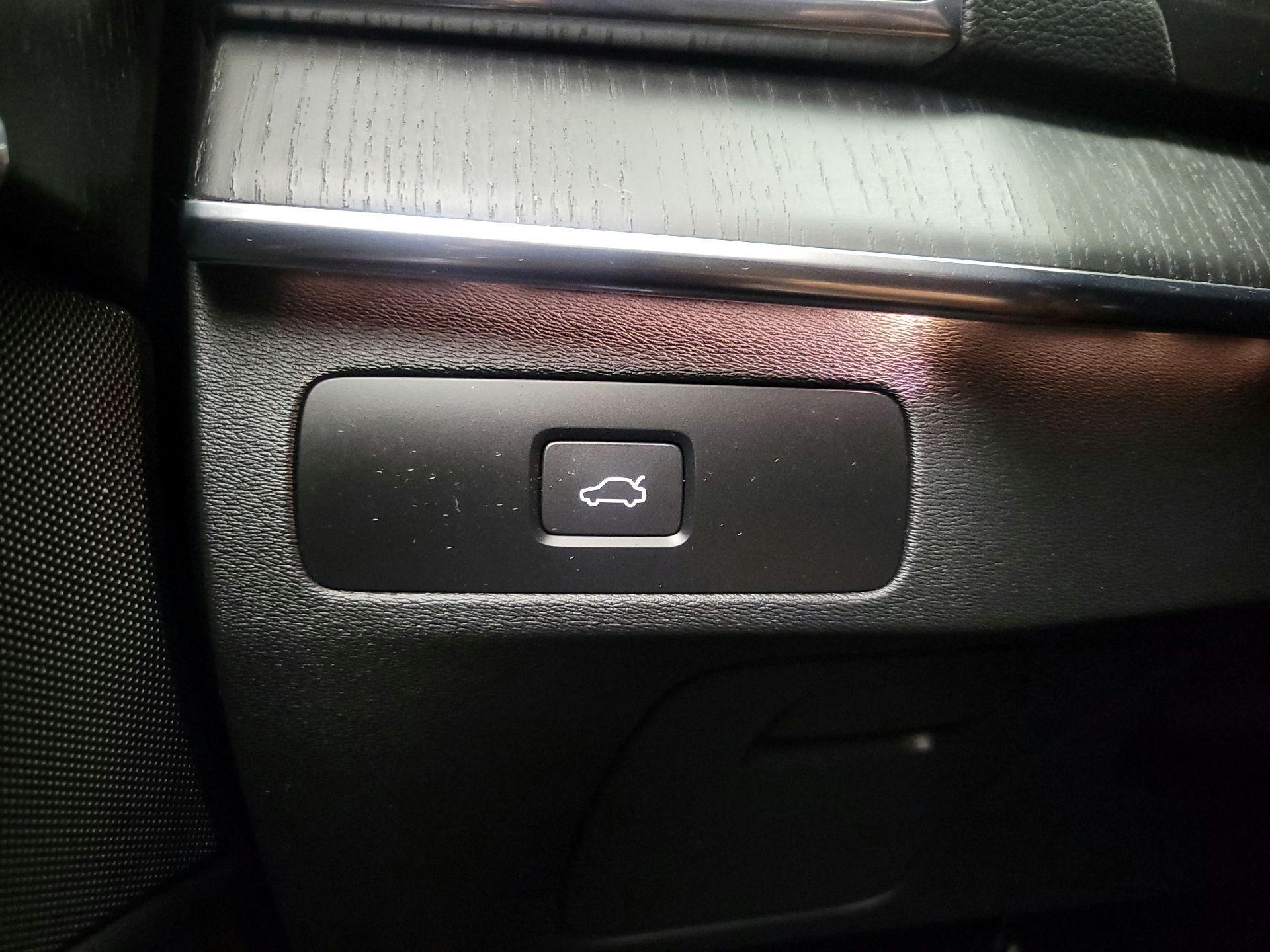 Thumbnail: 2023 Volvo XC90 - 13