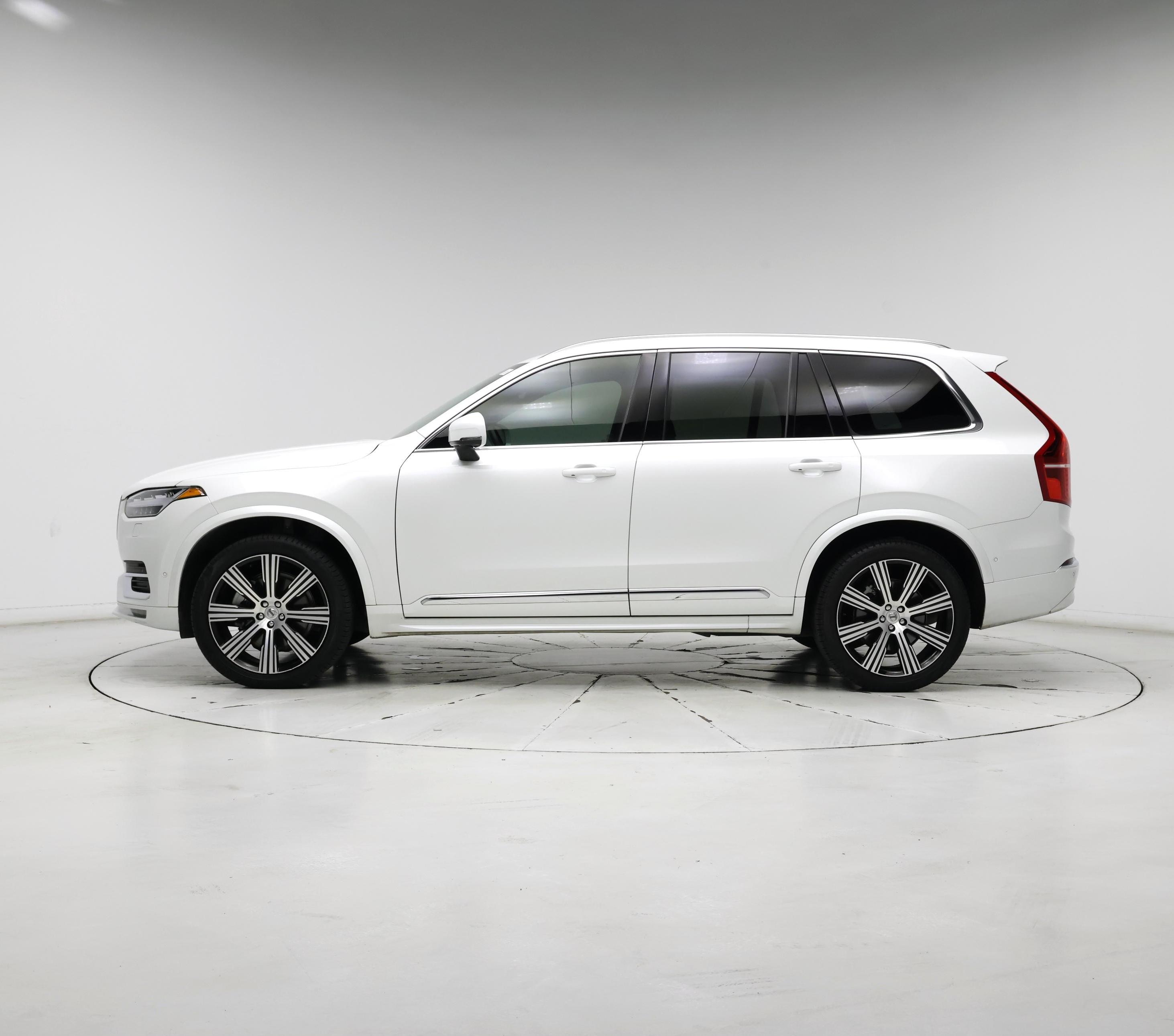 Thumbnail: 2023 Volvo XC90 - 3