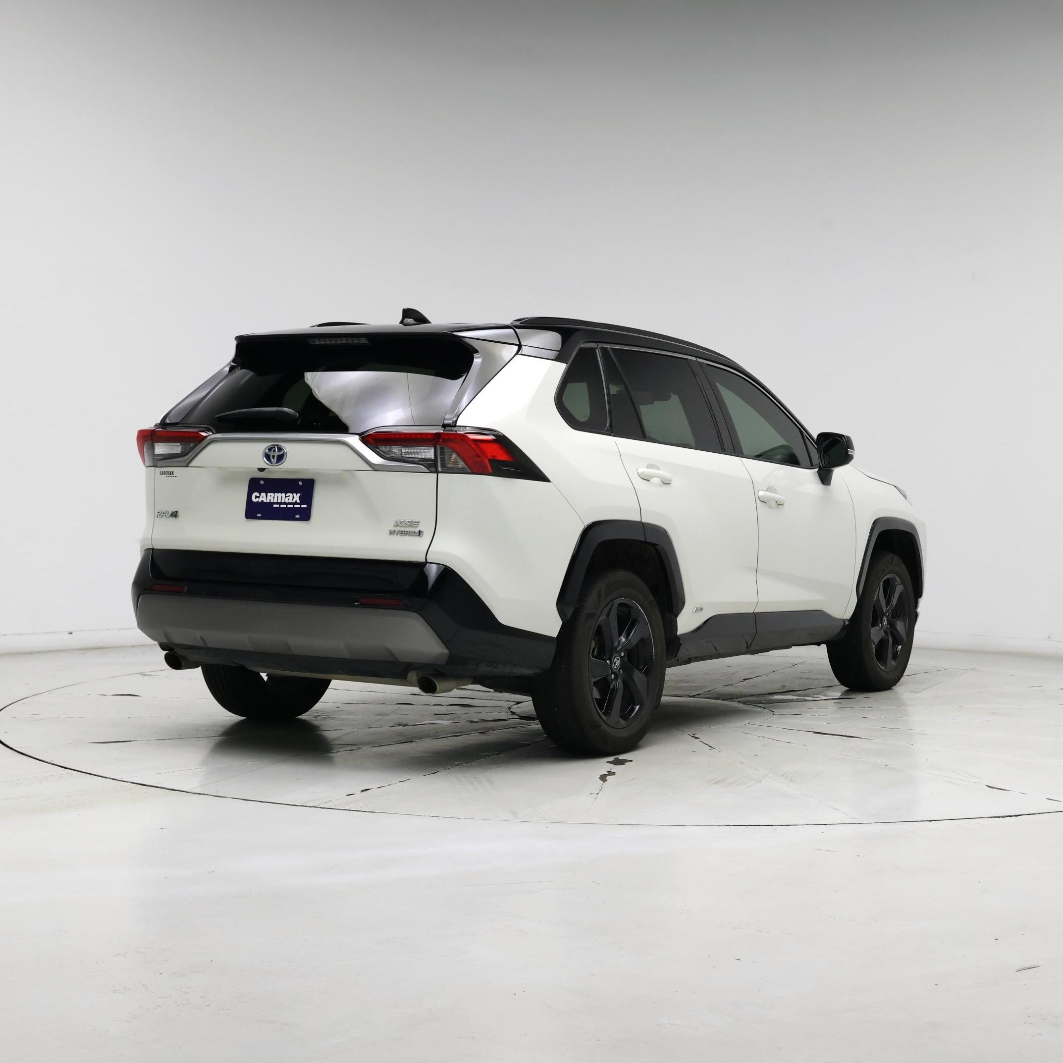 Thumbnail: 2020 Toyota RAV4 - 8