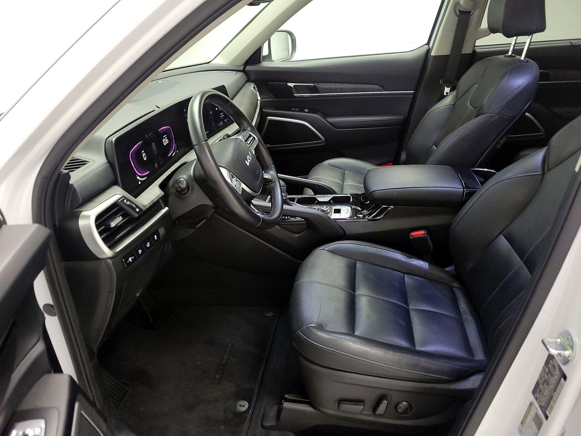 Thumbnail: 2023 Kia Telluride - 11