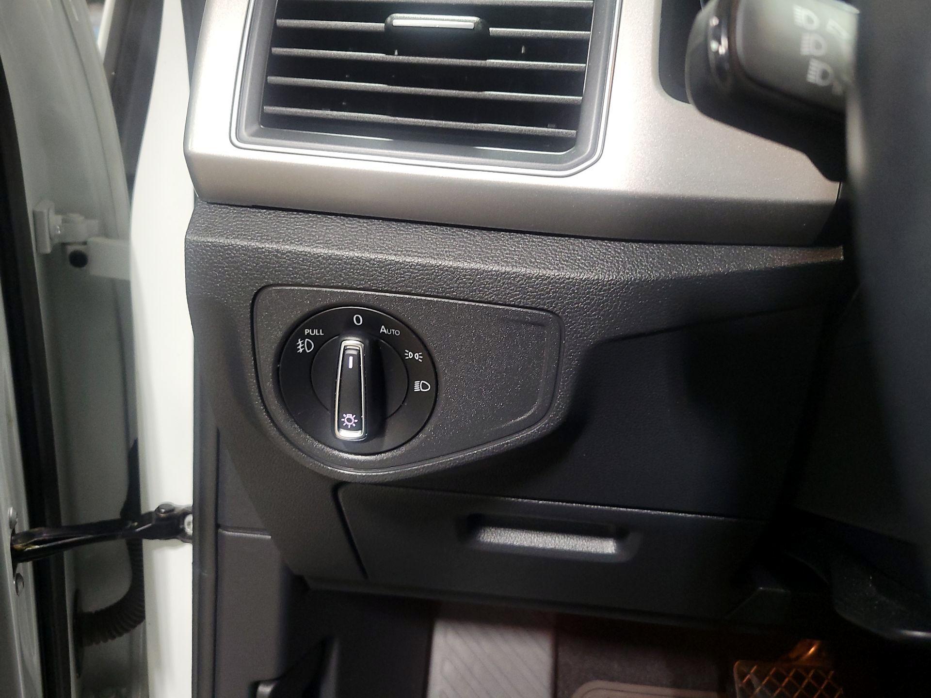Thumbnail: 2019 Volkswagen Atlas - 13