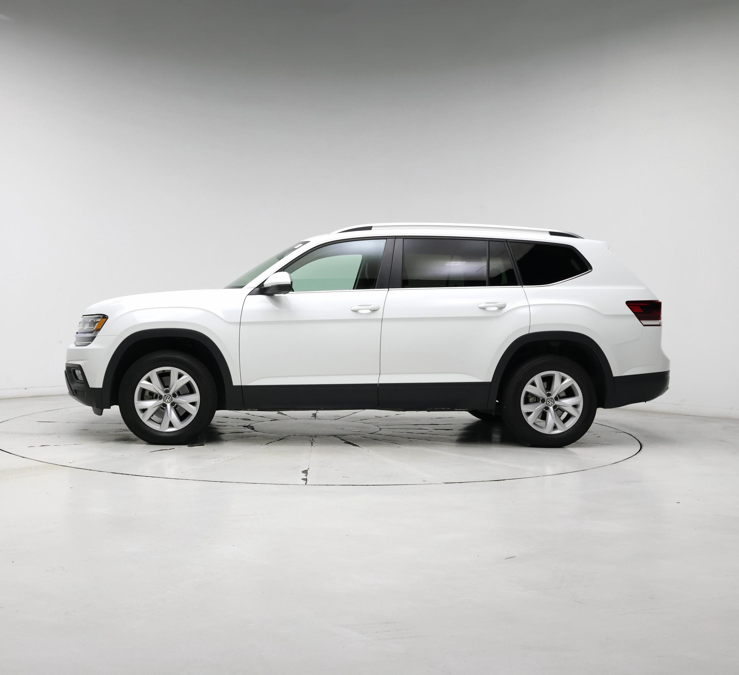 Thumbnail: 2019 Volkswagen Atlas - 3