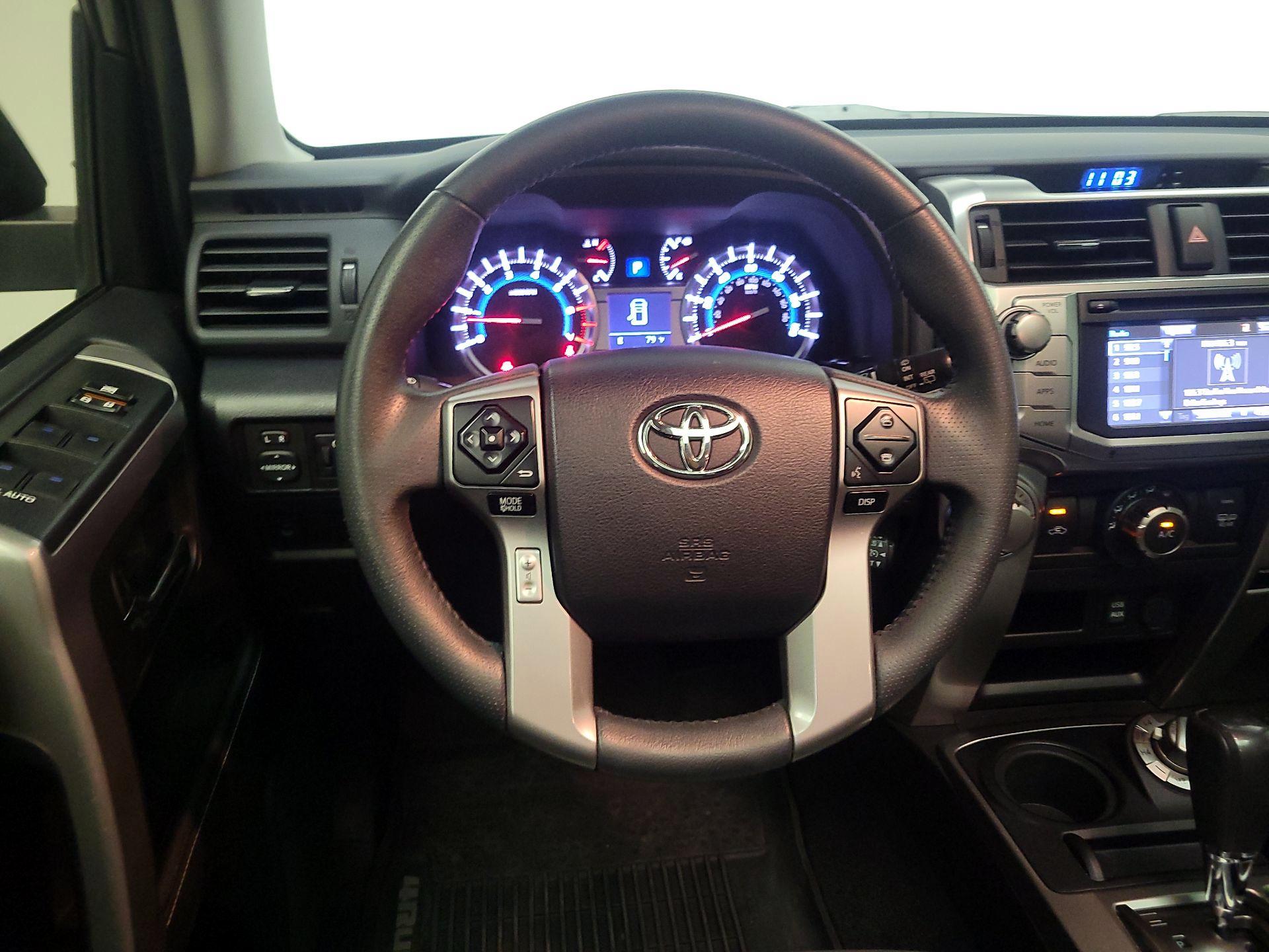 Thumbnail: 2019 Toyota 4Runner - 10