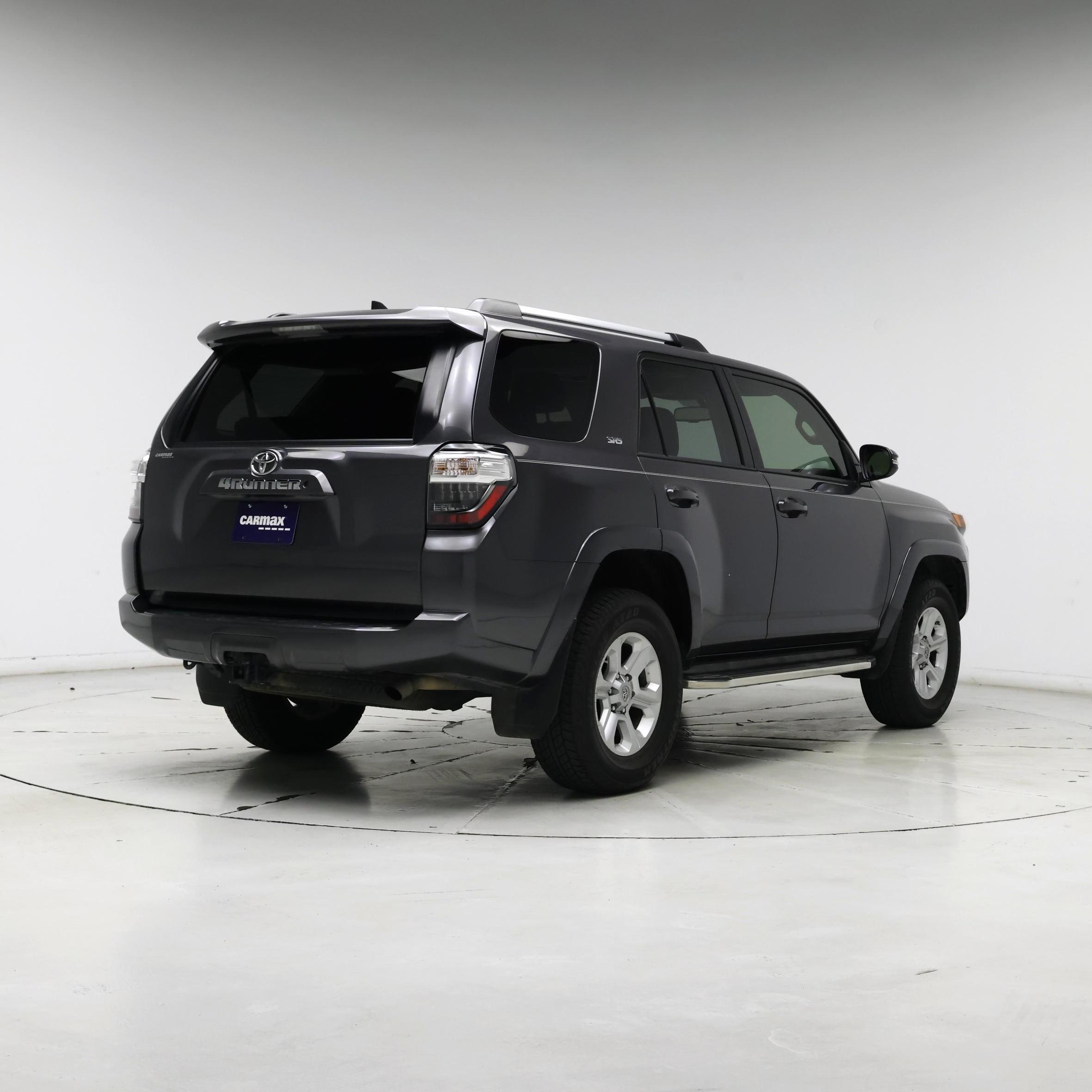 Thumbnail: 2019 Toyota 4Runner - 8