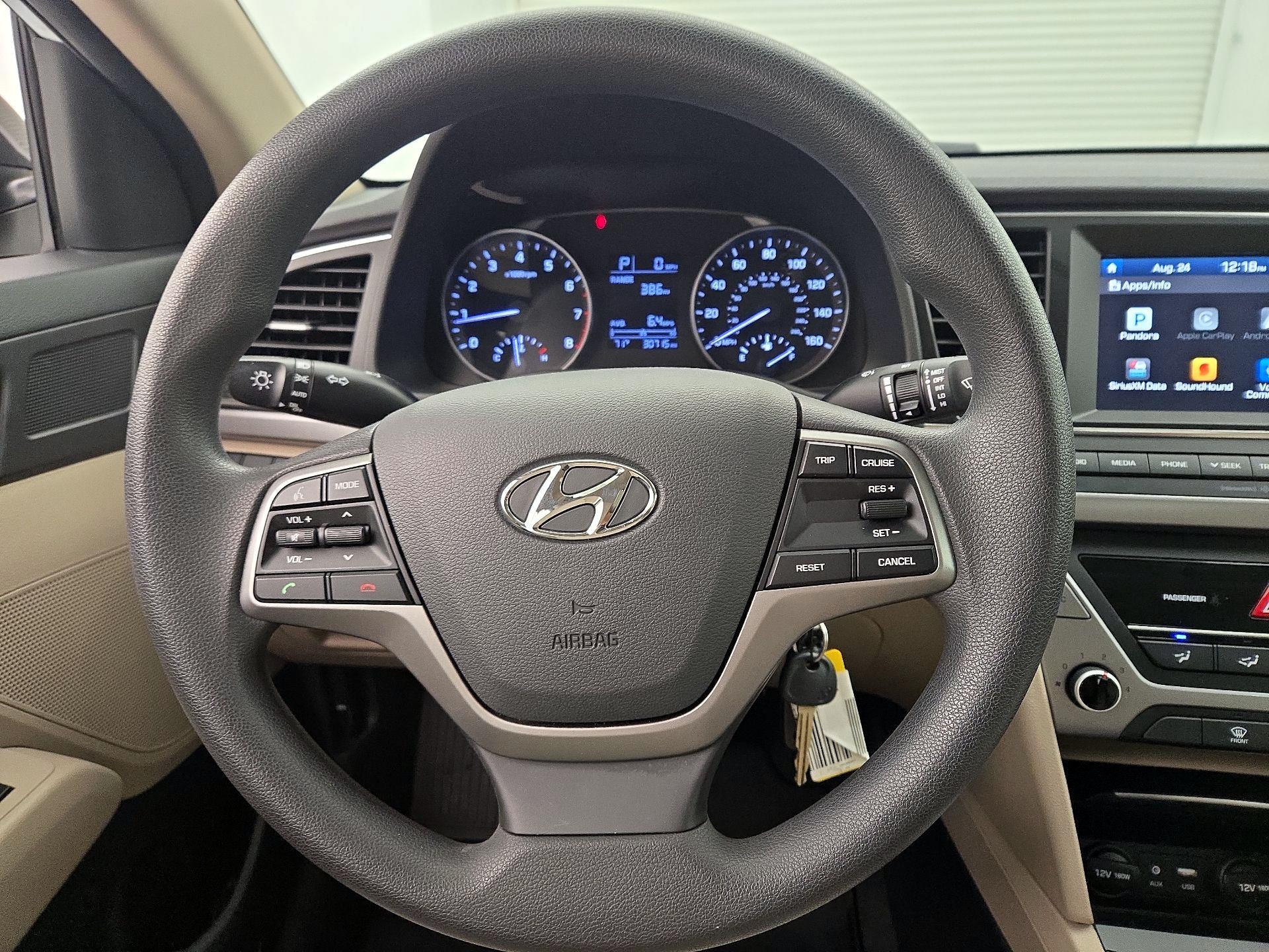 Thumbnail: 2017 Hyundai Elantra - 10