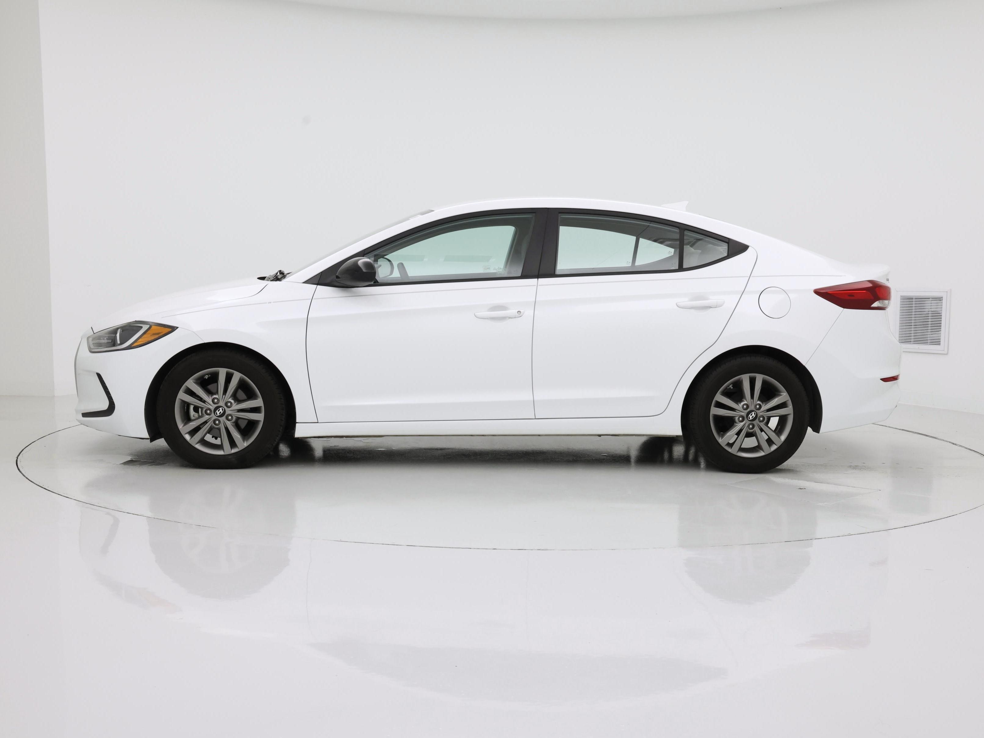 Thumbnail: 2017 Hyundai Elantra - 3