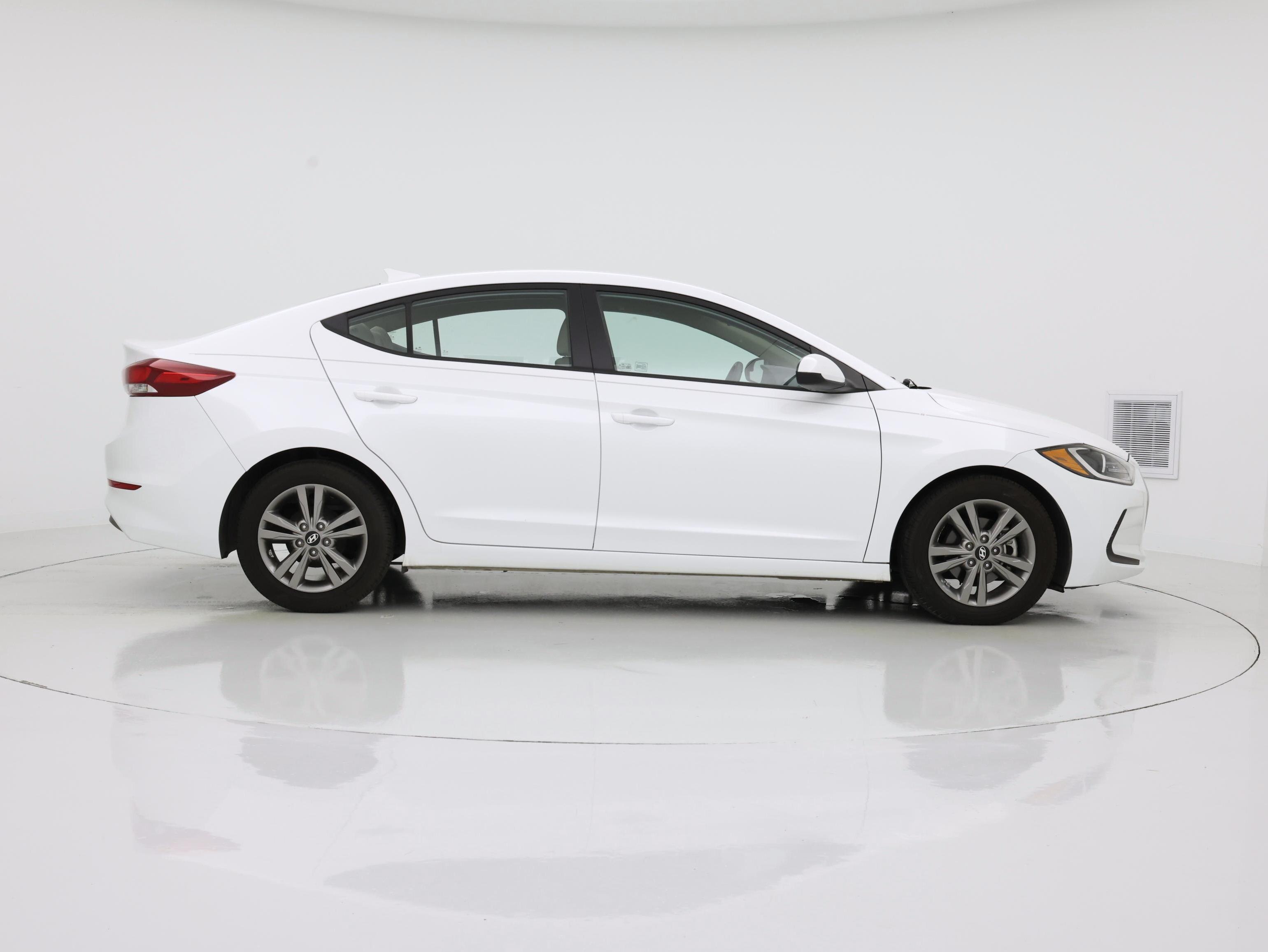 Thumbnail: 2017 Hyundai Elantra - 7