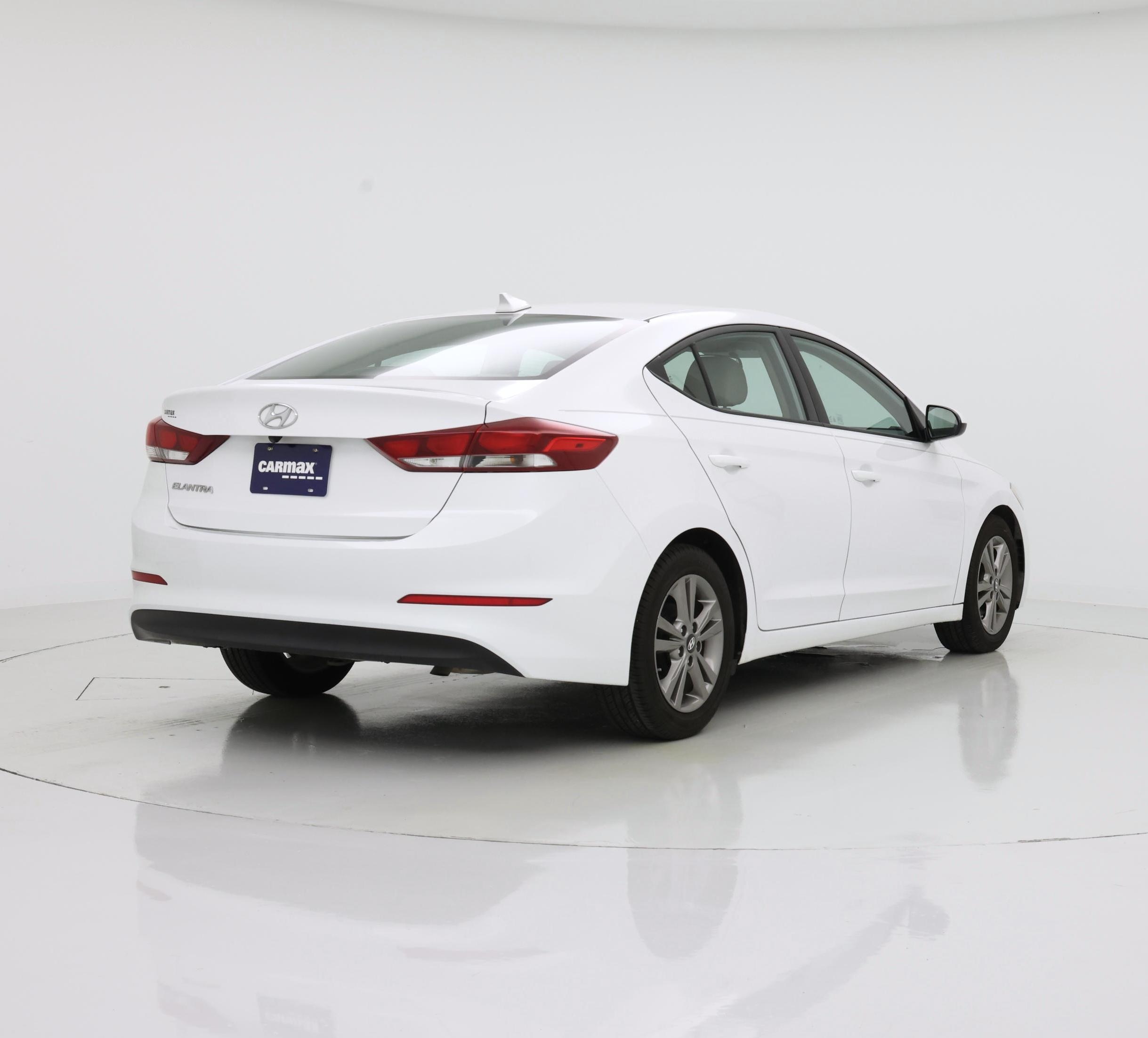 Thumbnail: 2017 Hyundai Elantra - 8