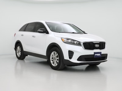 White 2019 Kia Sorento LX
