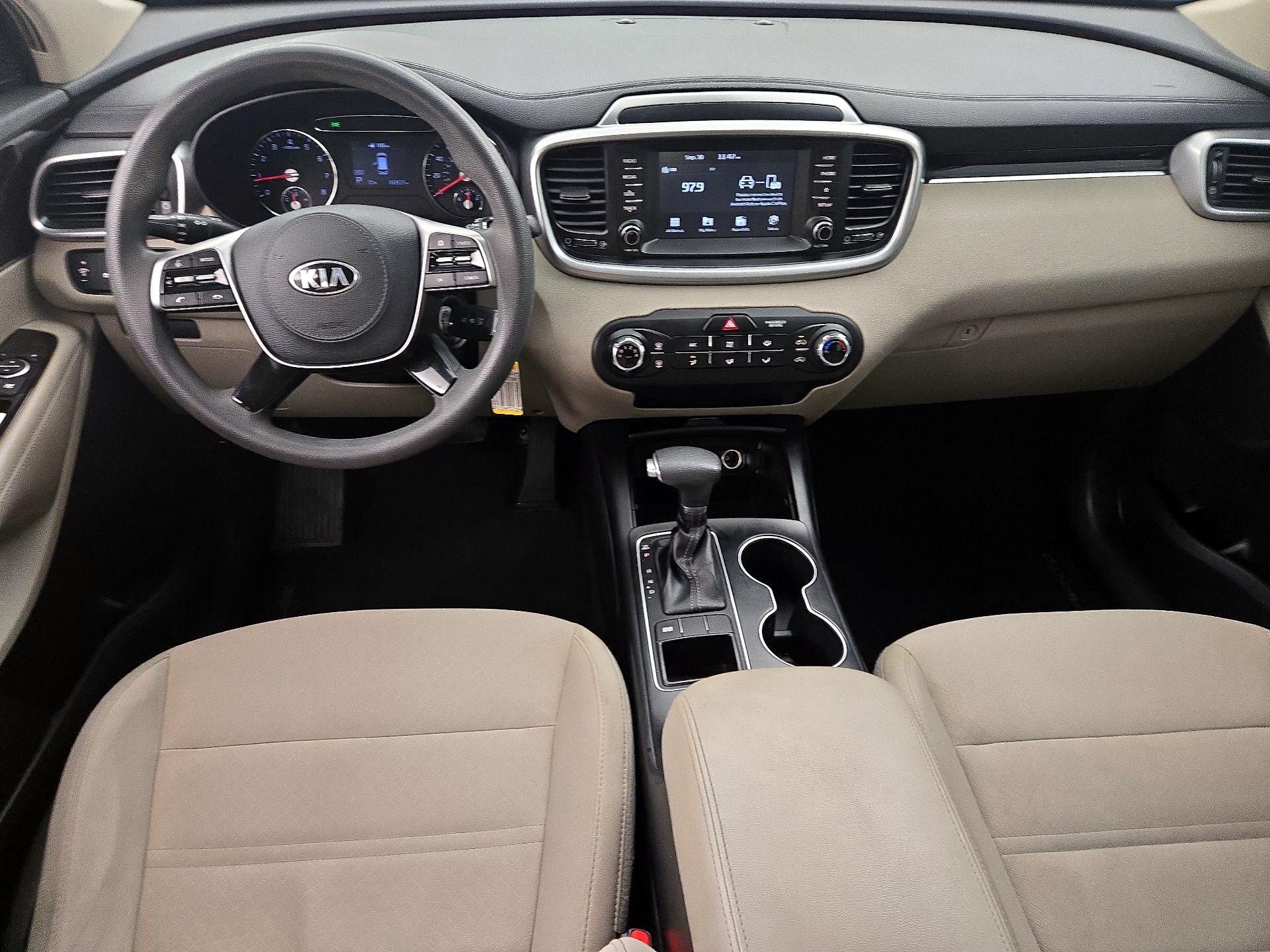 Thumbnail: 2019 Kia Sorento - 9