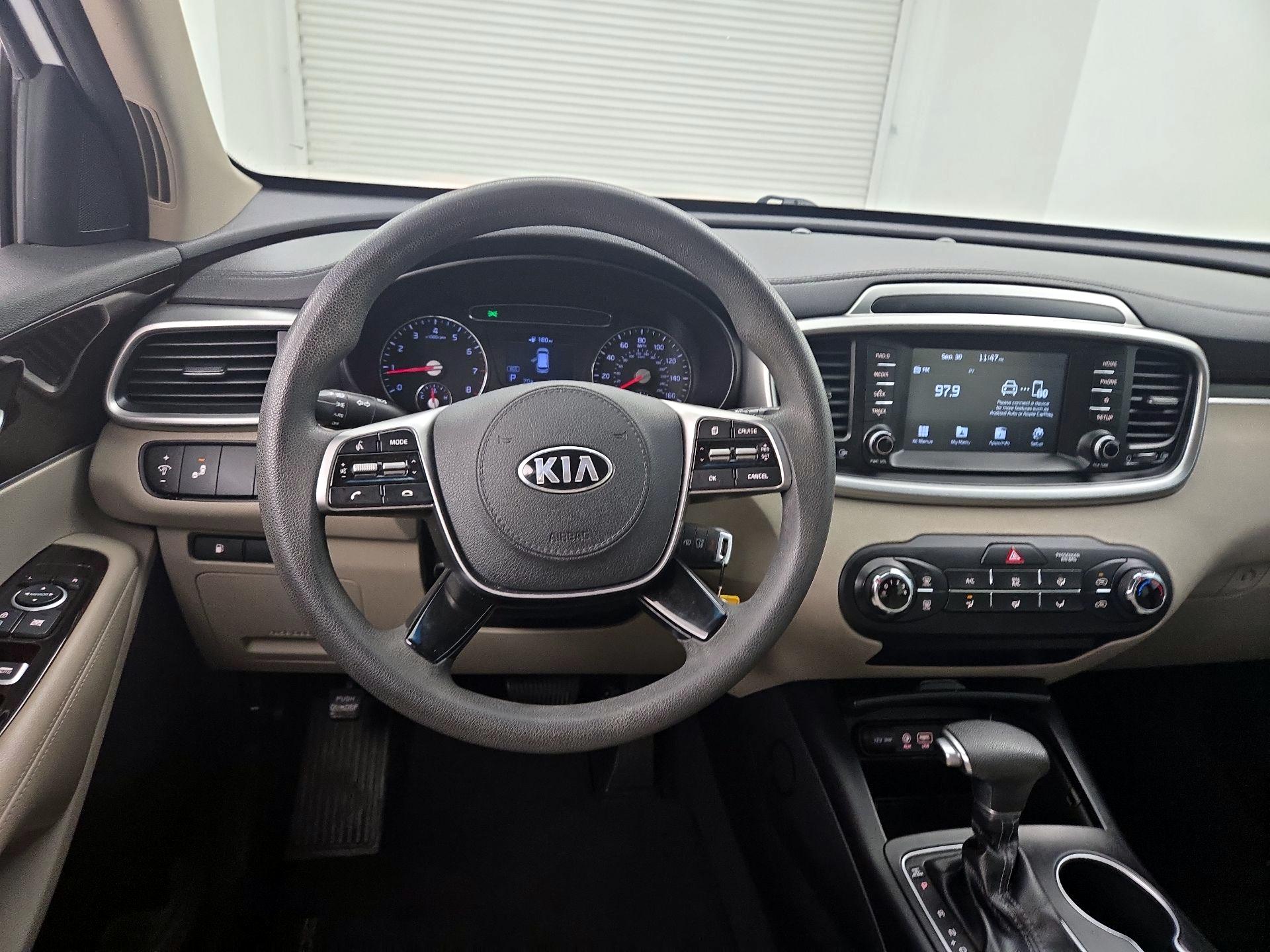 Thumbnail: 2019 Kia Sorento - 10