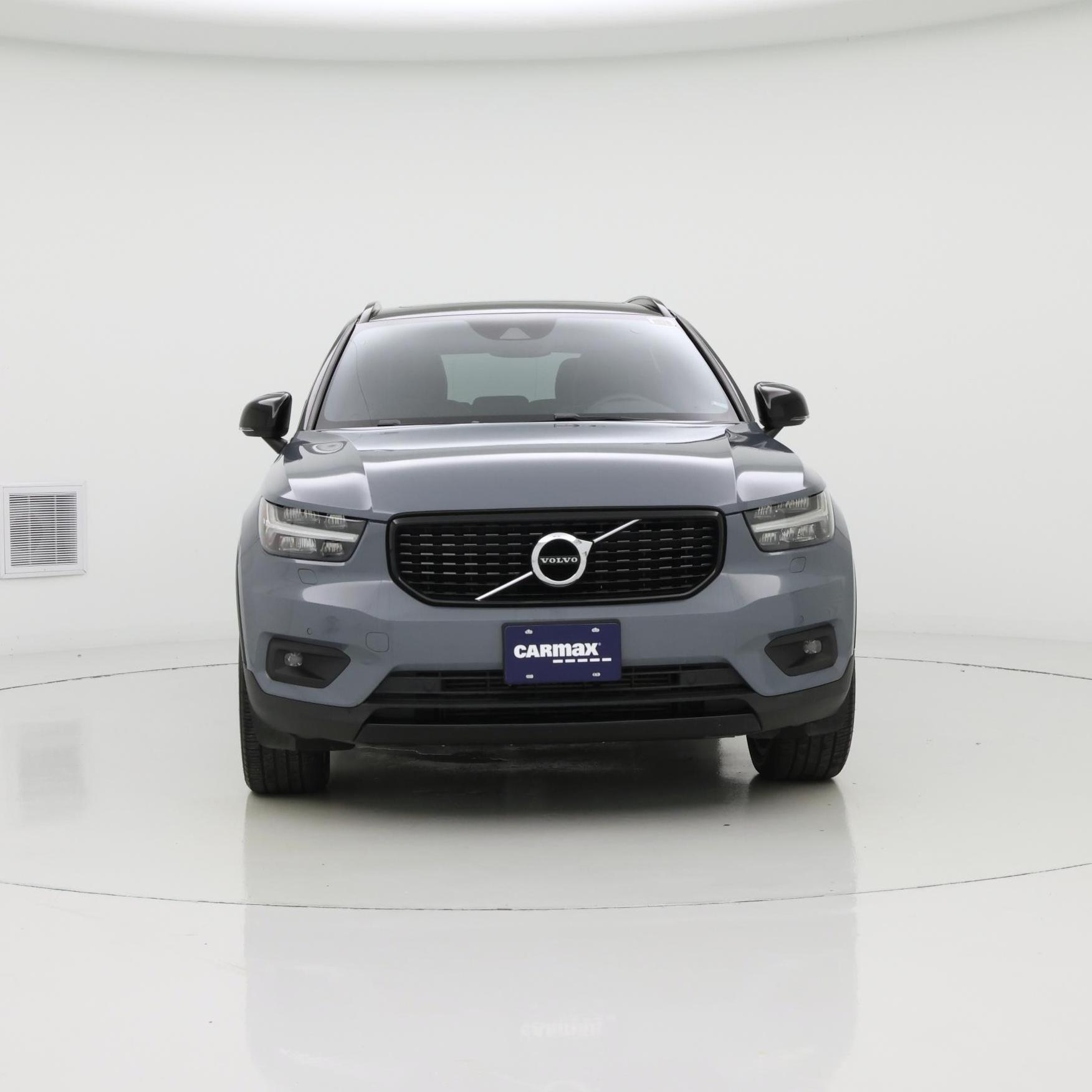 Thumbnail: 2022 Volvo XC40 - 5