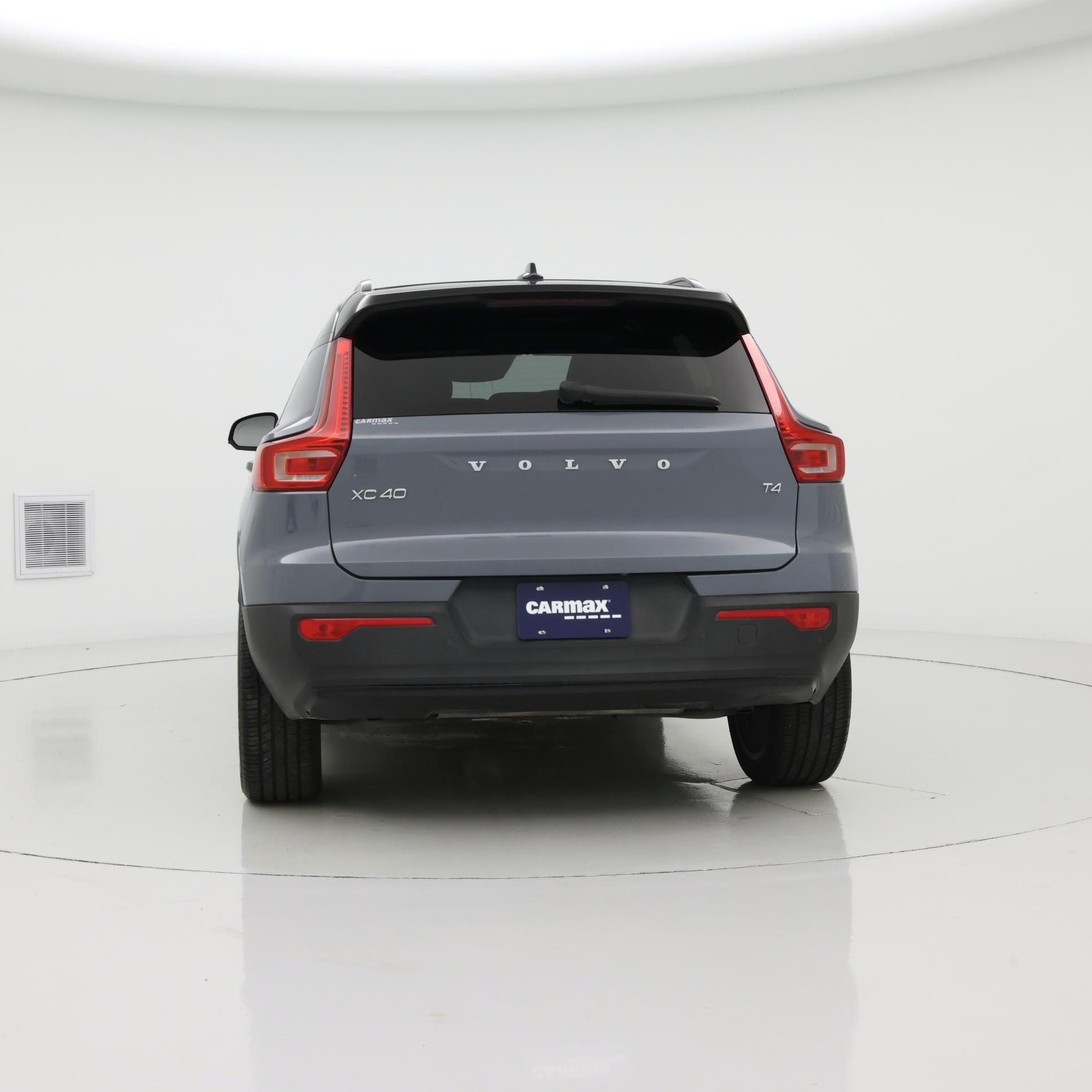 Thumbnail: 2022 Volvo XC40 - 6