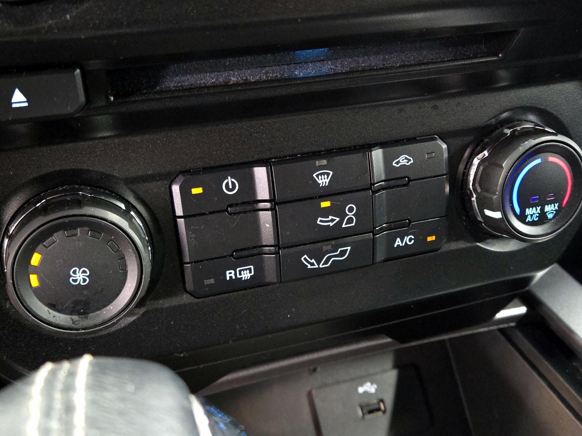 Thumbnail: 2016 Ford F-150 - 16