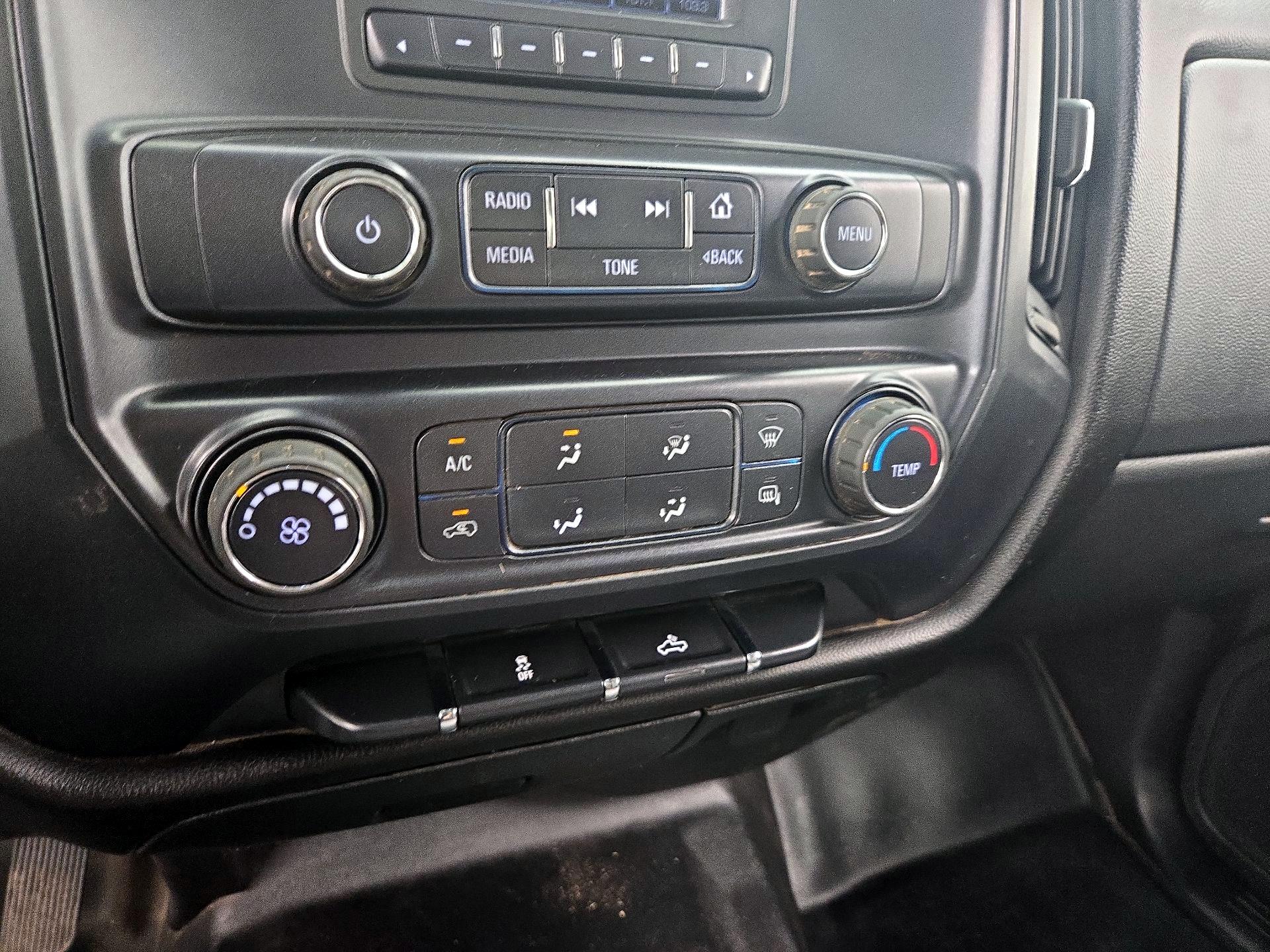 Thumbnail: 2017 Chevrolet Silverado 2500 - 16