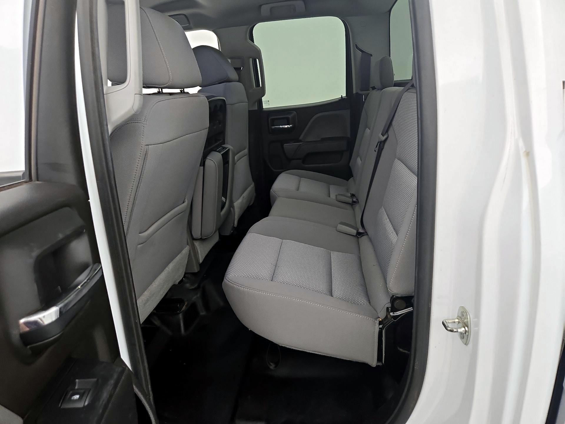 Thumbnail: 2017 Chevrolet Silverado 2500 - 19