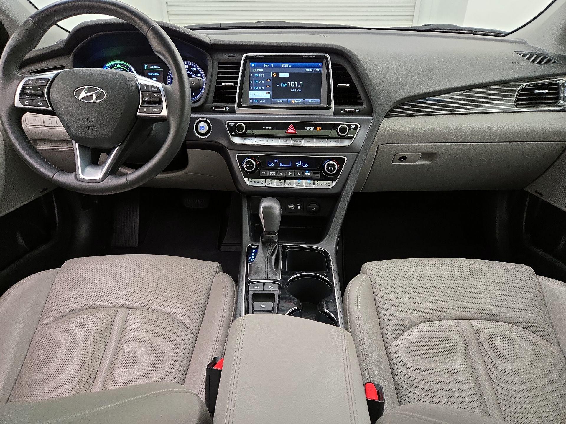 Thumbnail: 2019 Hyundai Sonata - 9