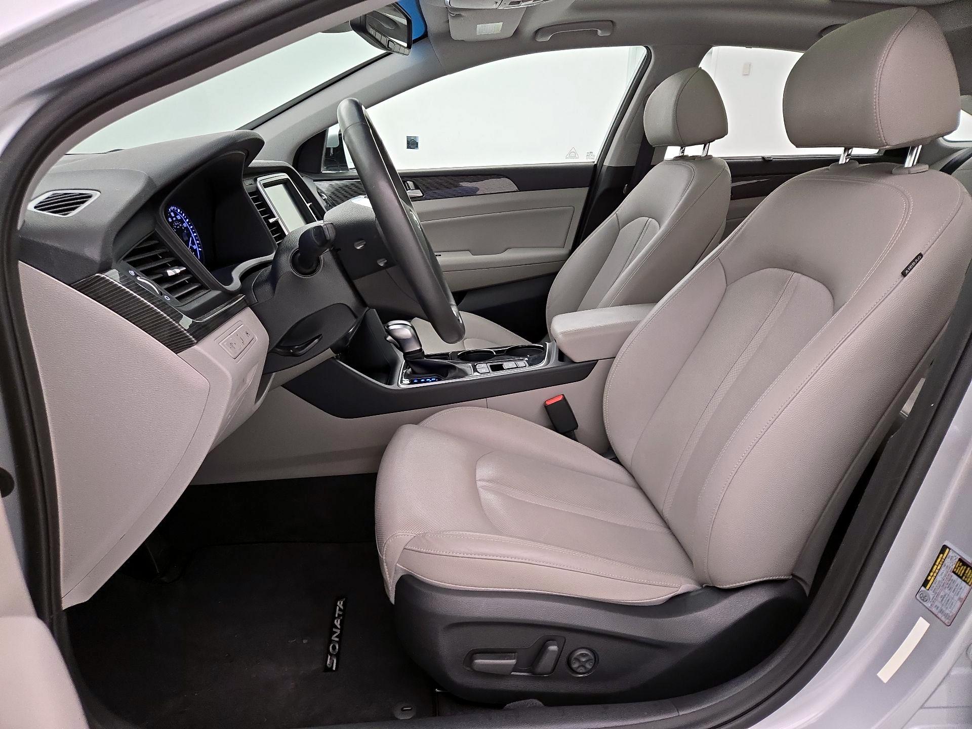 Thumbnail: 2019 Hyundai Sonata - 11