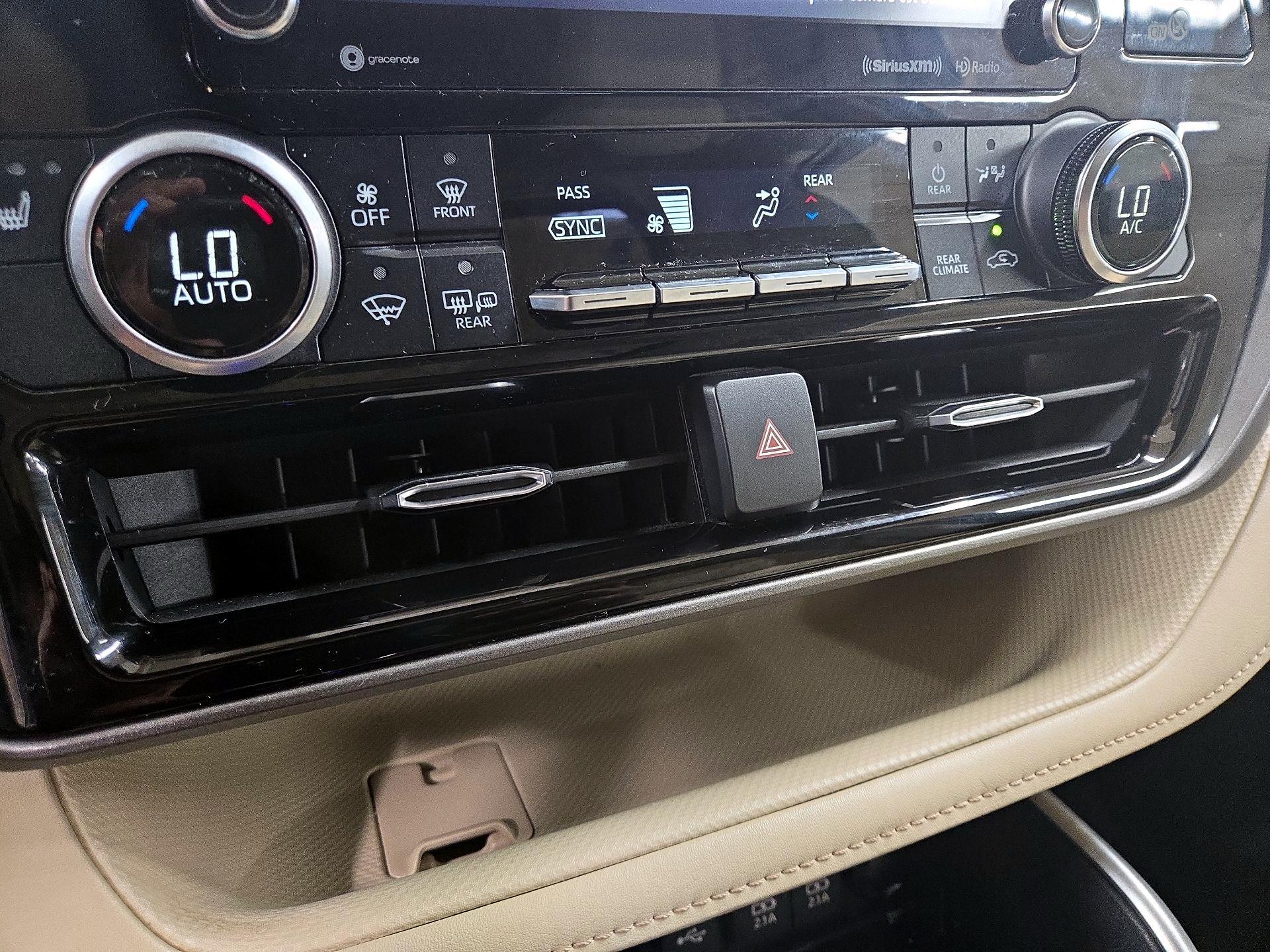 Thumbnail: 2020 Toyota Highlander - 16