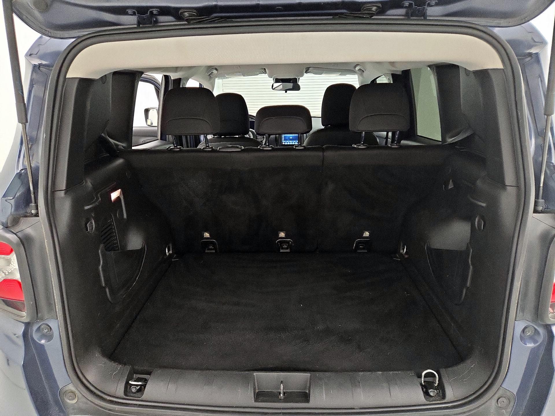 Thumbnail: 2020 Jeep Renegade - 20