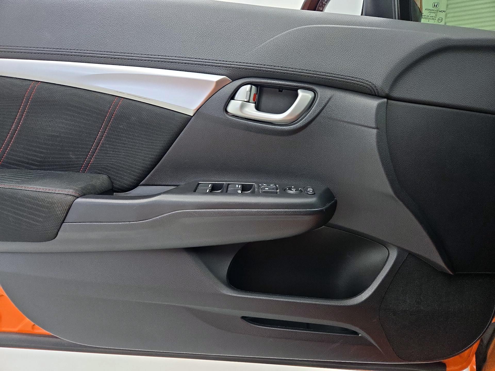 Thumbnail: 2015 Honda Civic - 12