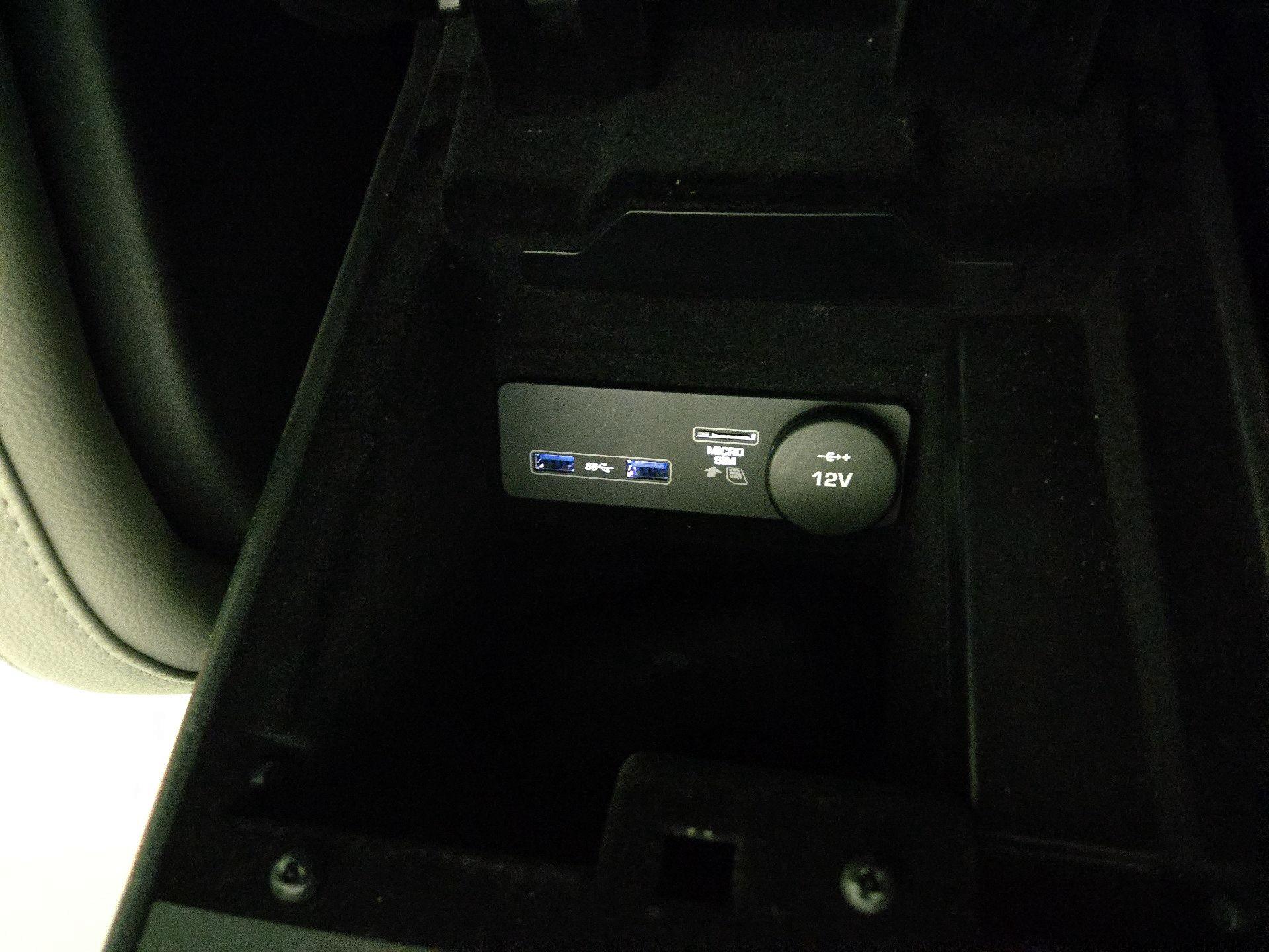 Thumbnail: 2020 Jaguar F-Type - 19