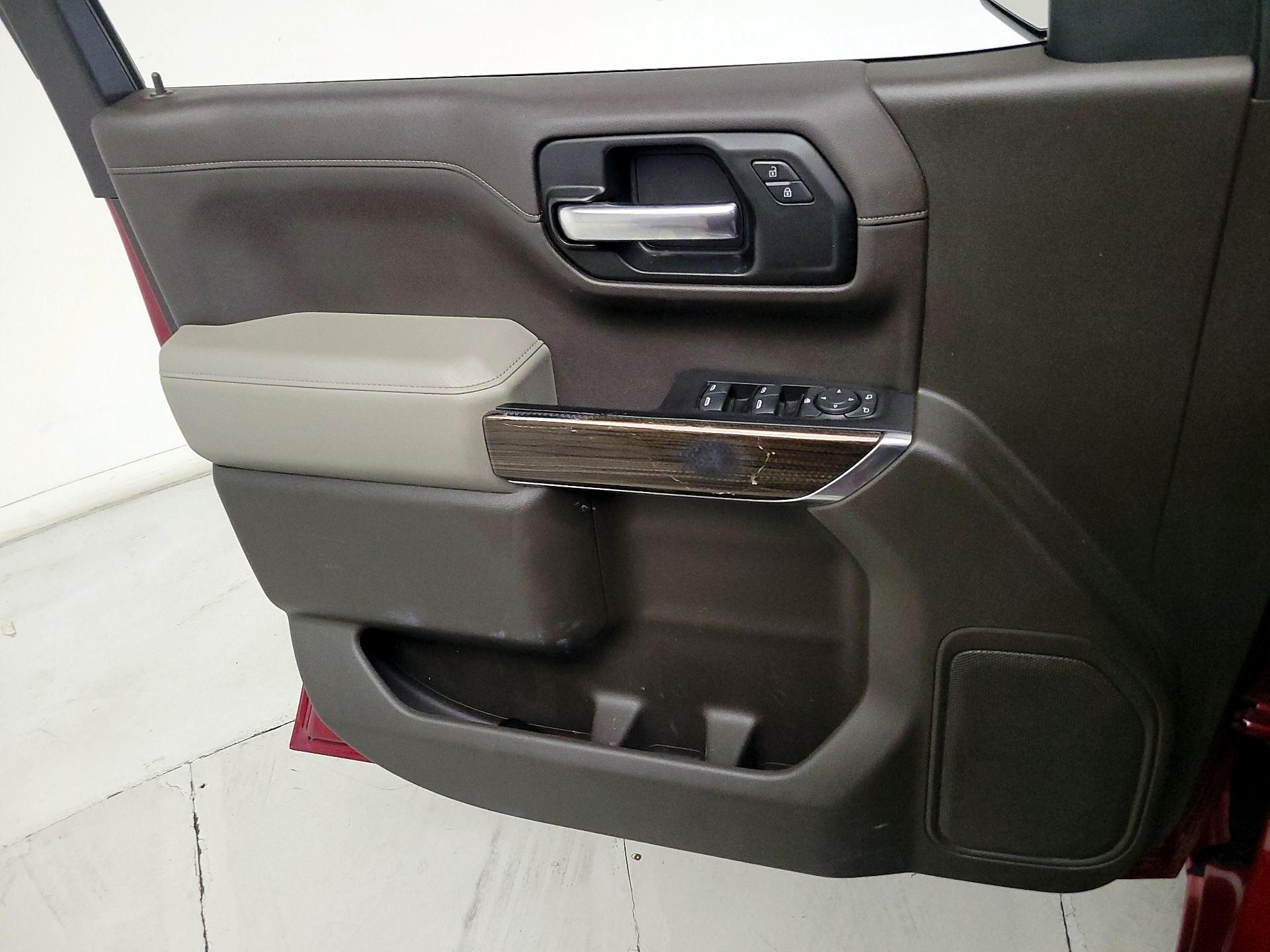 Thumbnail: 2019 Chevrolet Silverado 1500 - 12