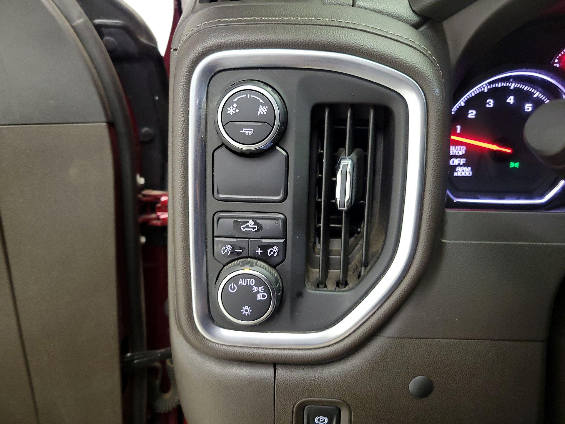 Thumbnail: 2019 Chevrolet Silverado 1500 - 13